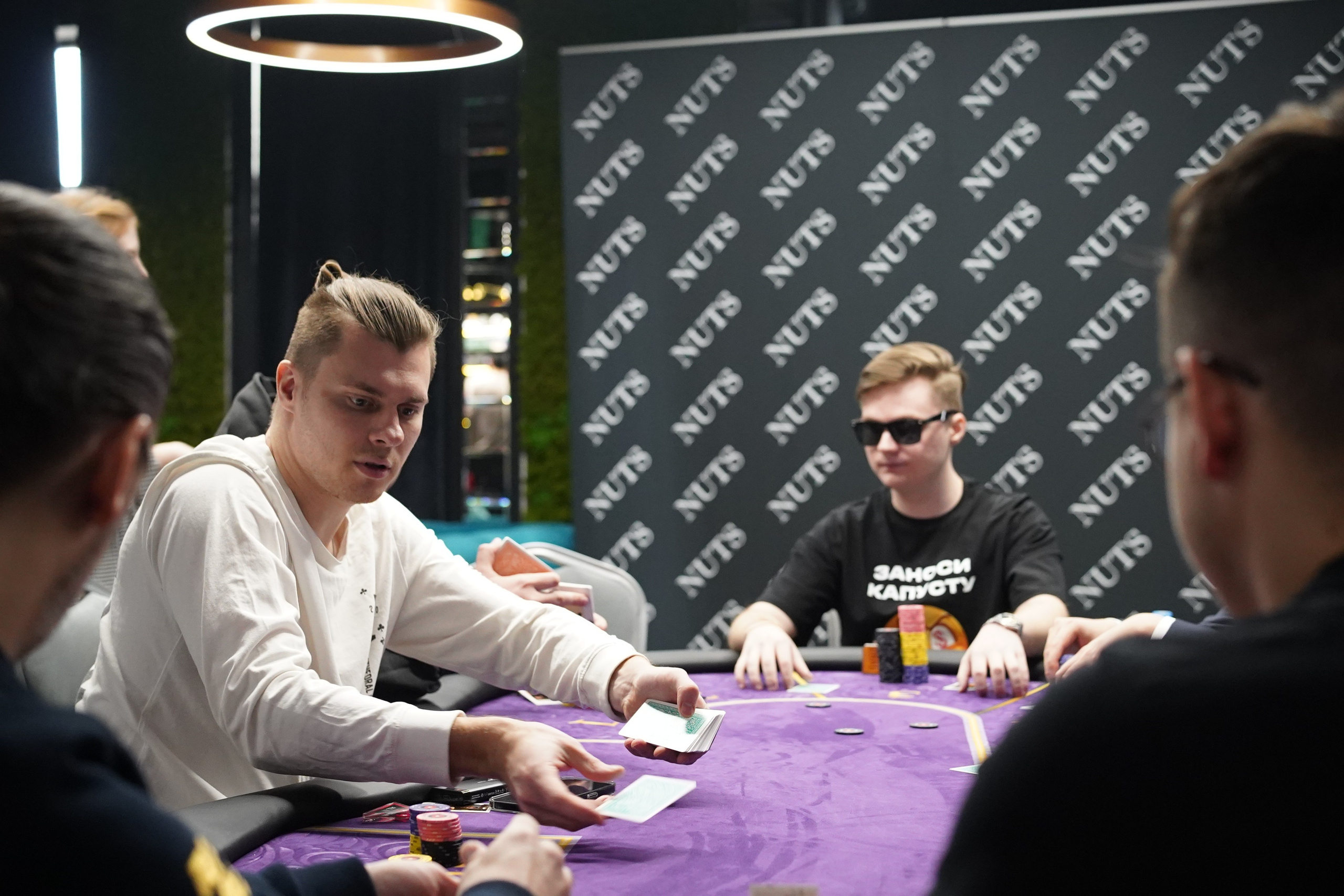 Покер. Фотограф