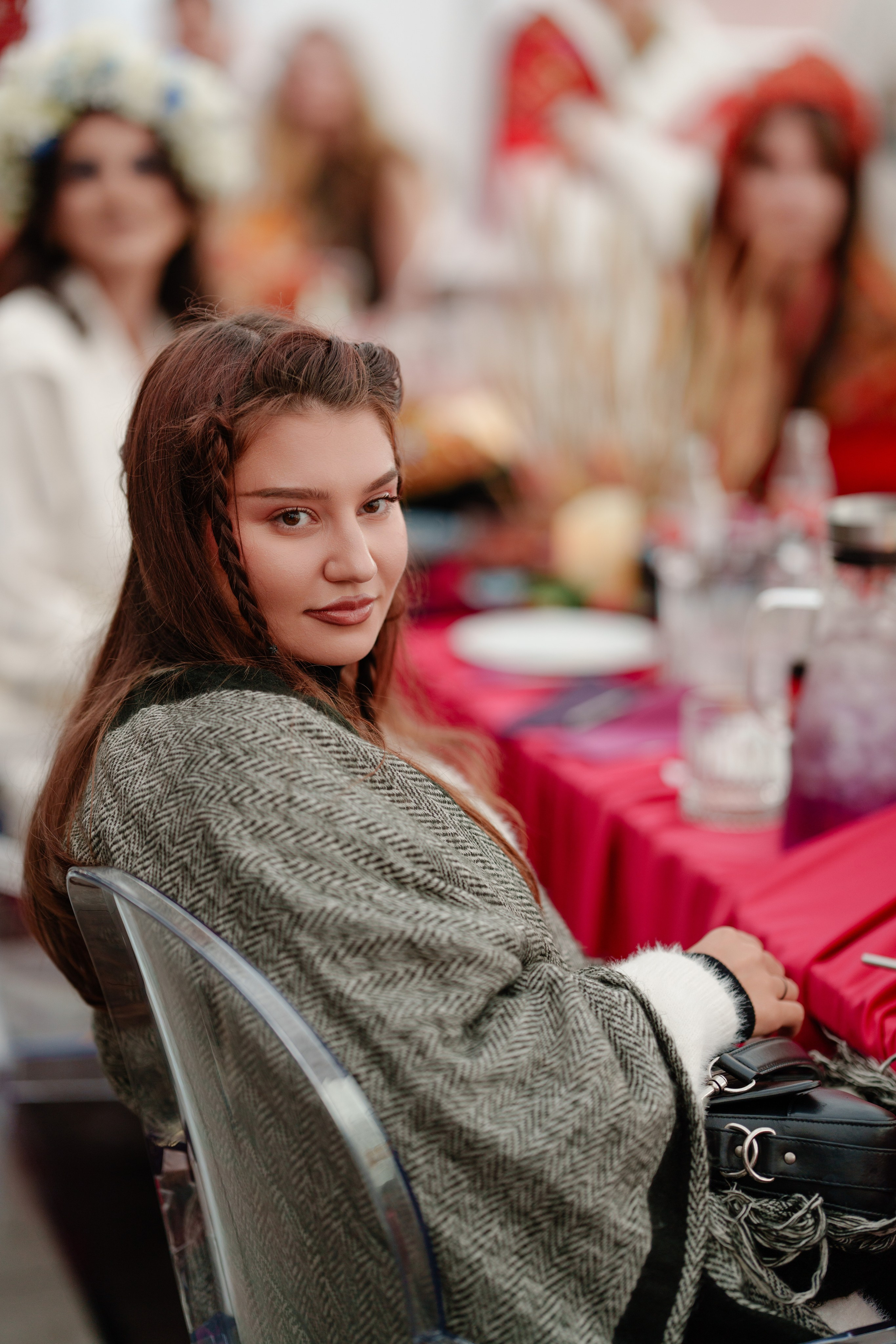 Репортажный фотограф на гендер пати в славянском стиле в Москве. Репортажный фотограф Москва Сергей Дружинин