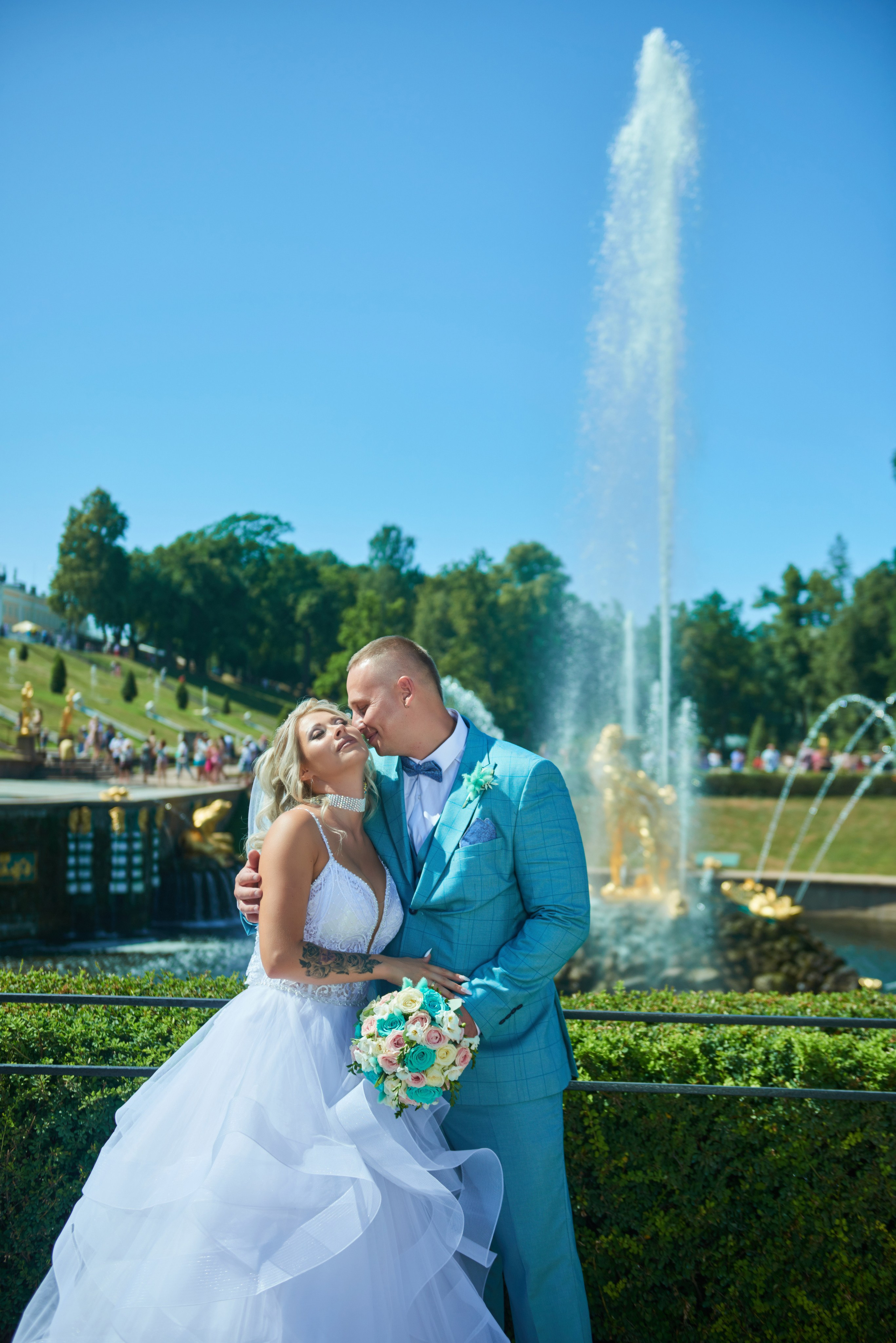 Свадебная прогулка в Петергофе. Портретный, семейный и свадебный фотограф в Санкт-Петербурге и в Пушкине Ширяев Денис