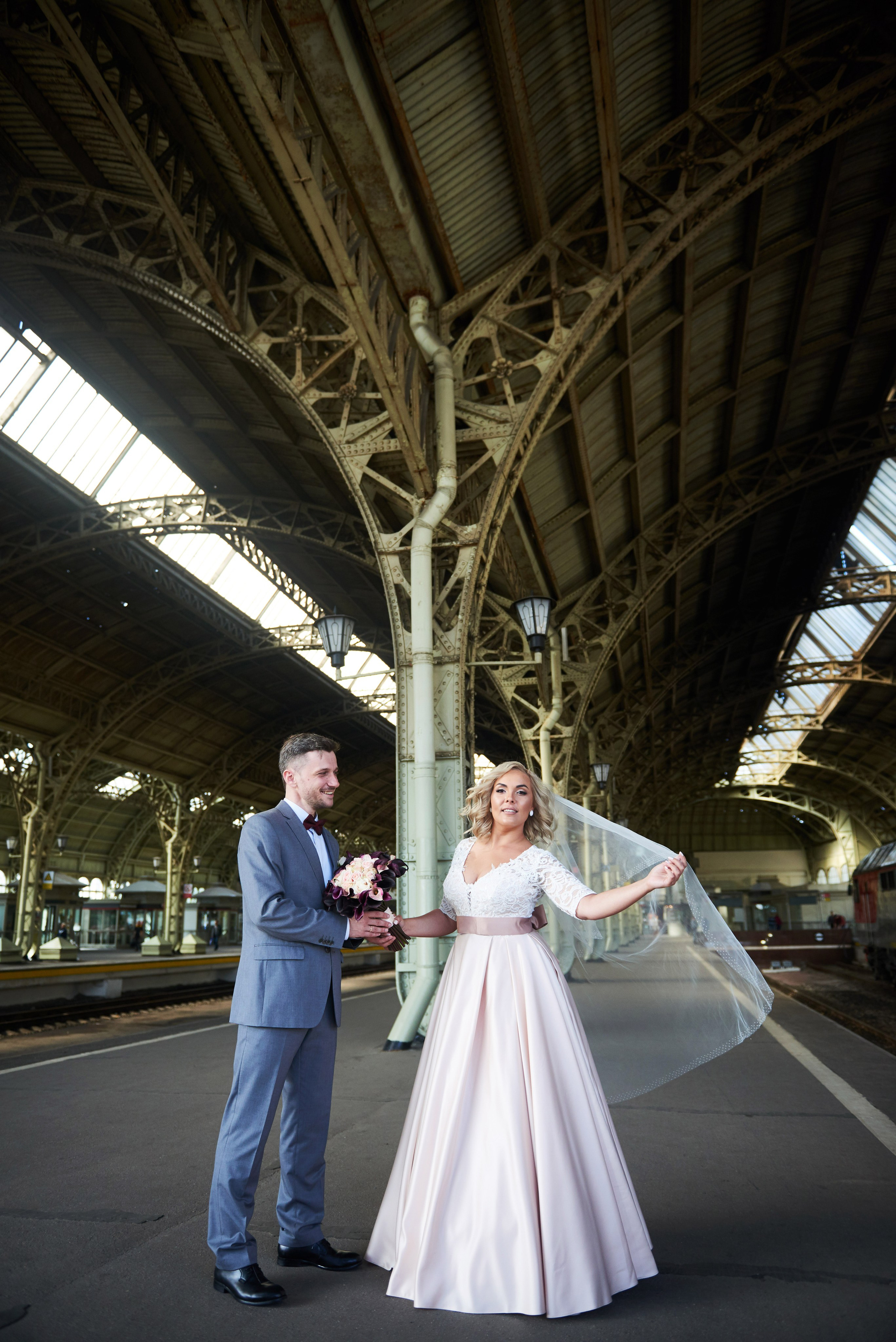 Марта и Анатолий (фотосессия на Витебском вокзале). Портретный, семейный и свадебный фотограф в Санкт-Петербурге и в Пушкине Ширяев Денис