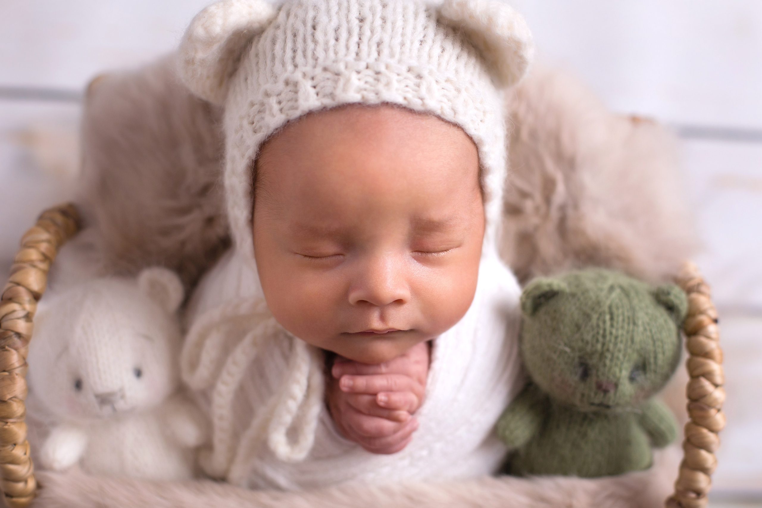 Новорождённые. Детский, семейный фотограф в Новороссийске Алла Околиздаева