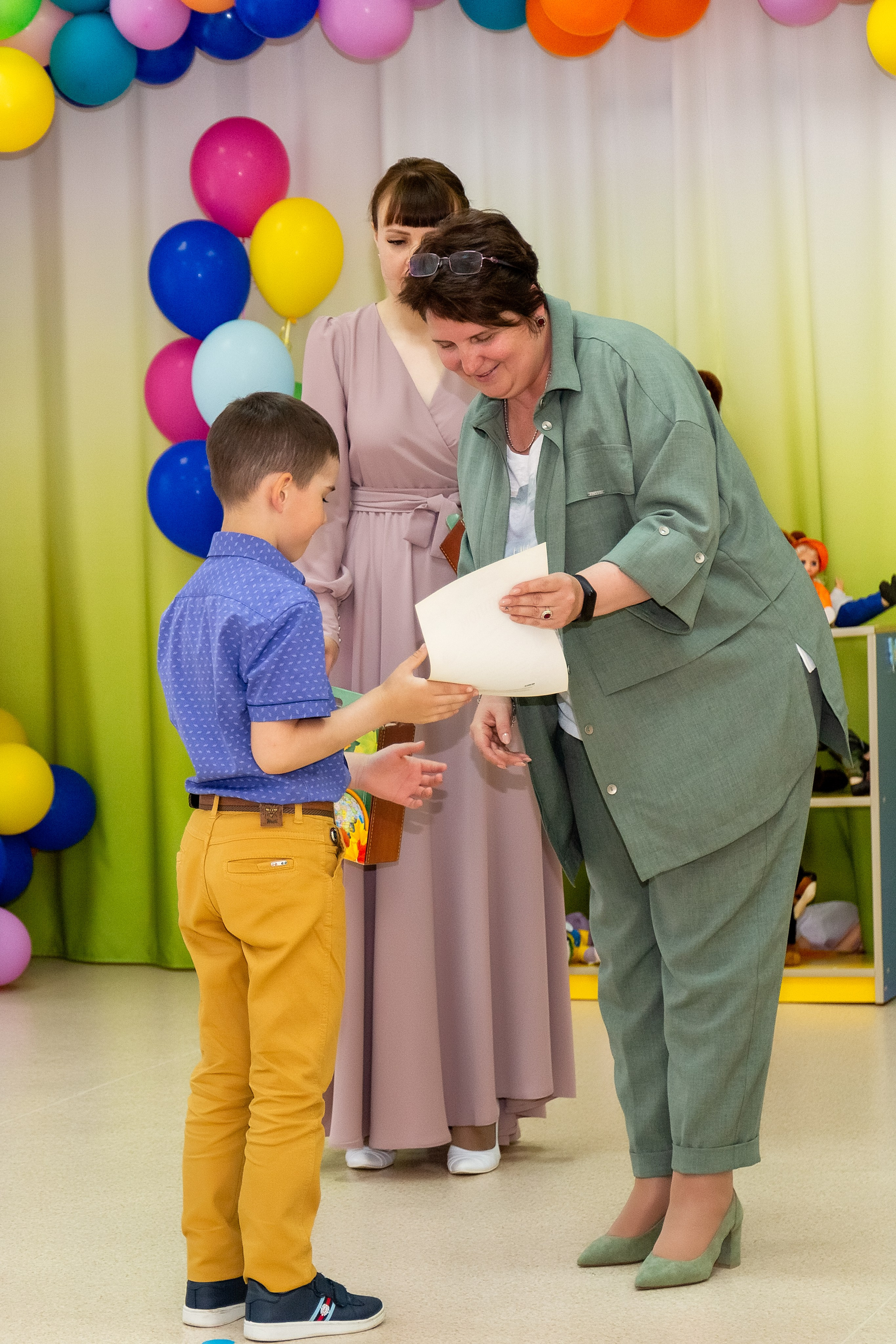 Выпускной. Детский сад «Тигрёнок». Стильный выпускной альбом Владивосток фотограф Вероника Мигачева