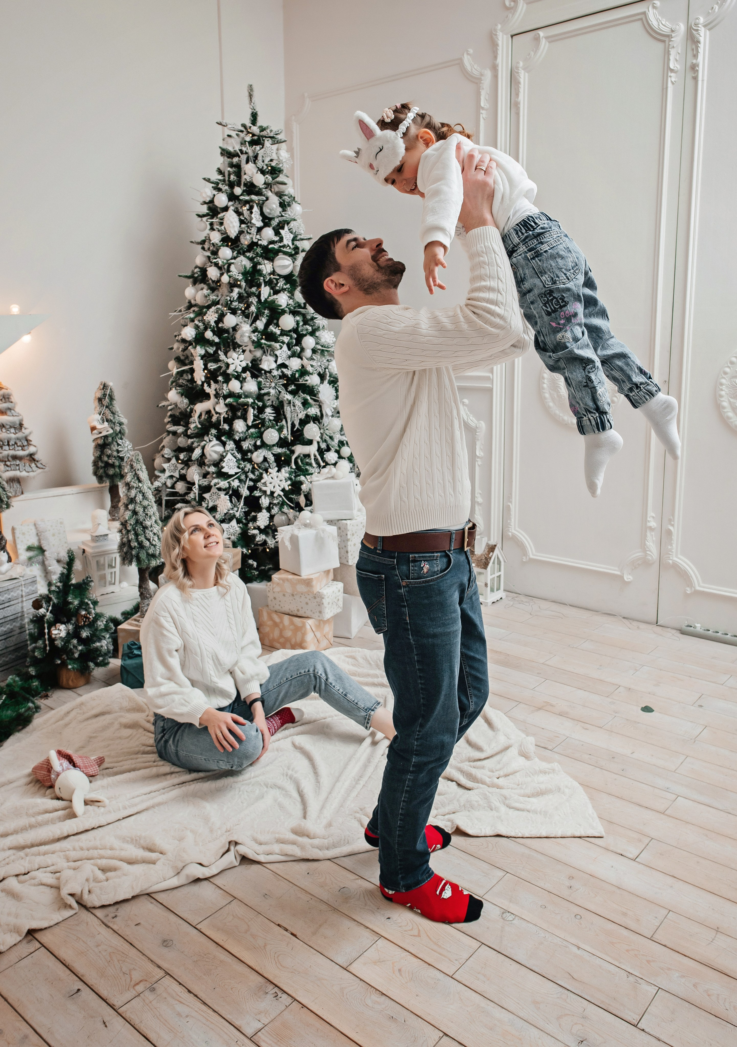 Катюша с семьей в студии. Детский и семейный фотограф выпускной альбом Приморско-Ахтарск