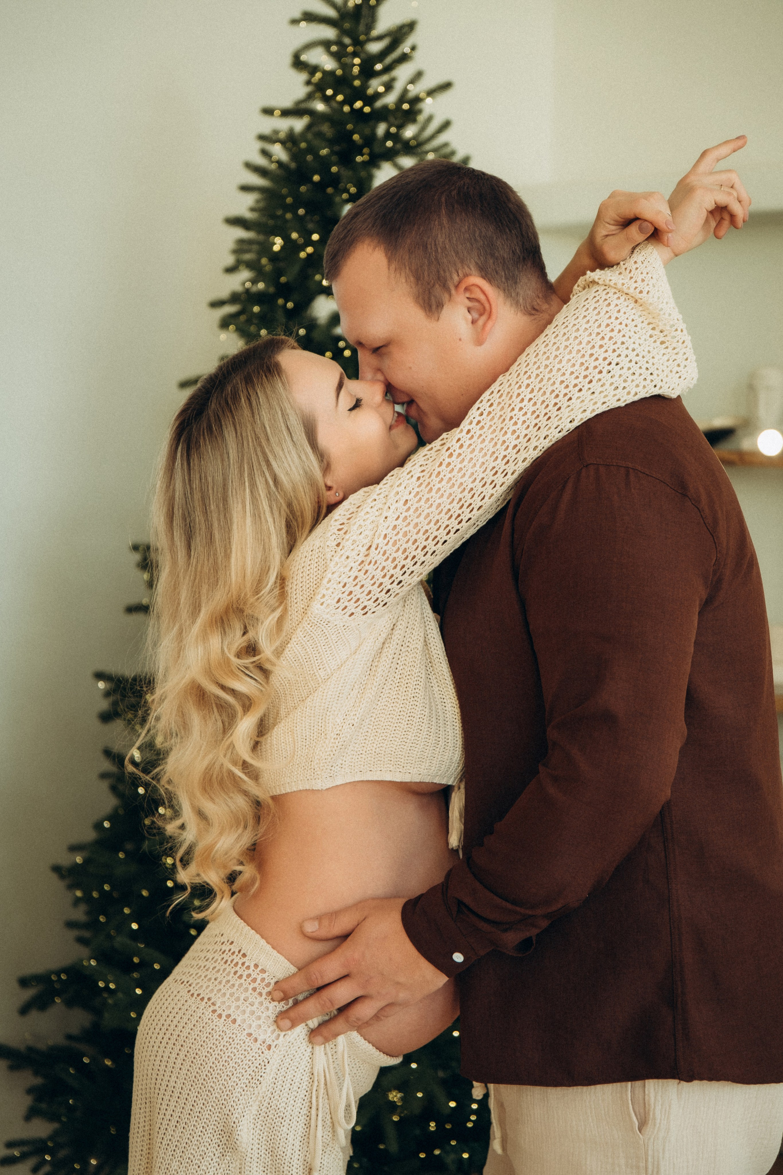 Лавстори новогодняя фотосессия беременности в Спб. Фотограф в Санкт-Петербурге Кристина Брянская