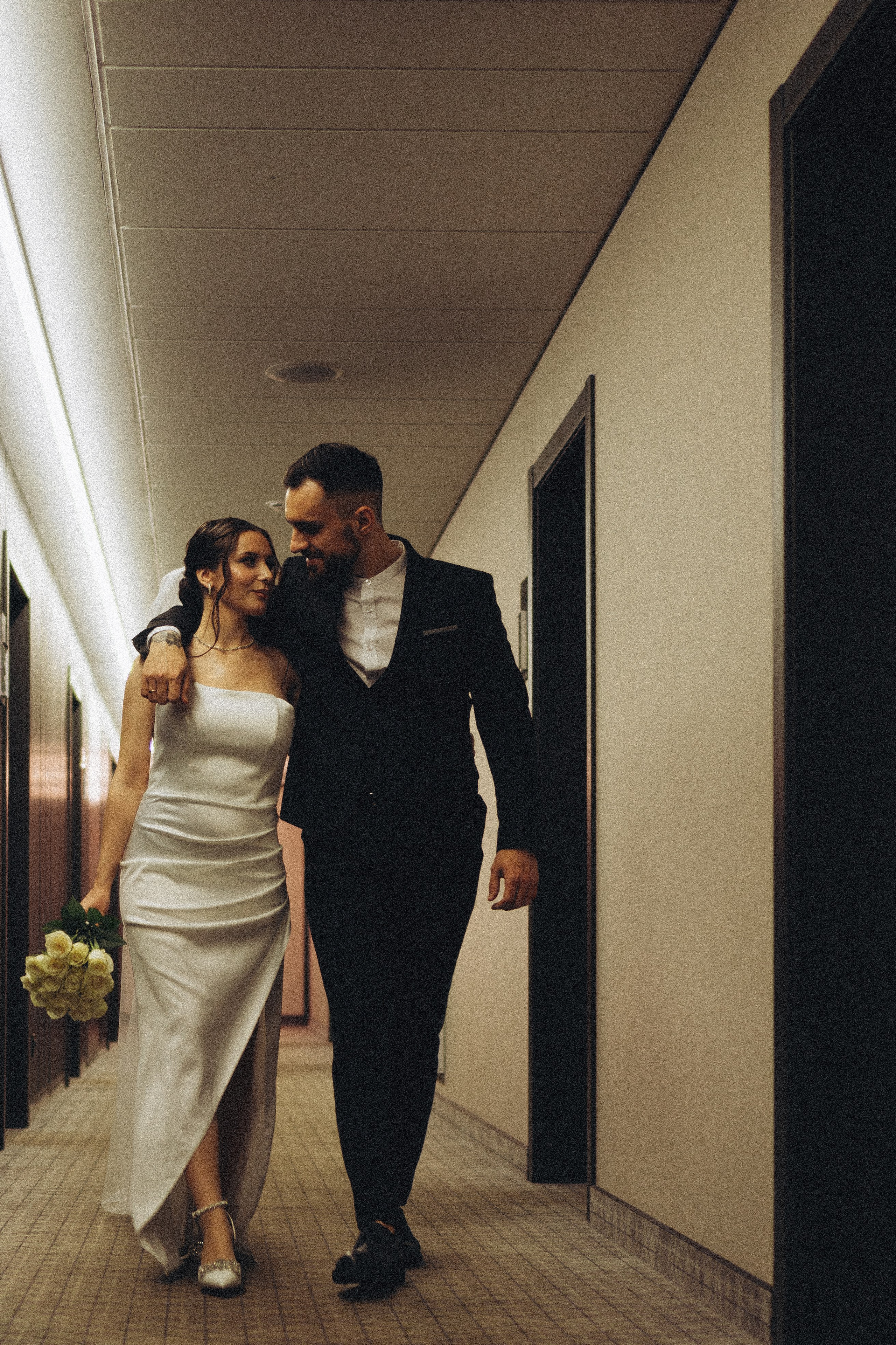 СВАДЕБНАЯ СЬЕМКА СБОРОВ ЖЕНИХА И НЕВЕСТЫ В ОТЕЛЕ И ТАКЖЕ ФОТОСЕССИИЯ В ОТЕЛЕЕ МЕГАПОЛИС БРЯНСК. Профессиональный фотограф, Санкт-Петербург — Виктория Богомолова