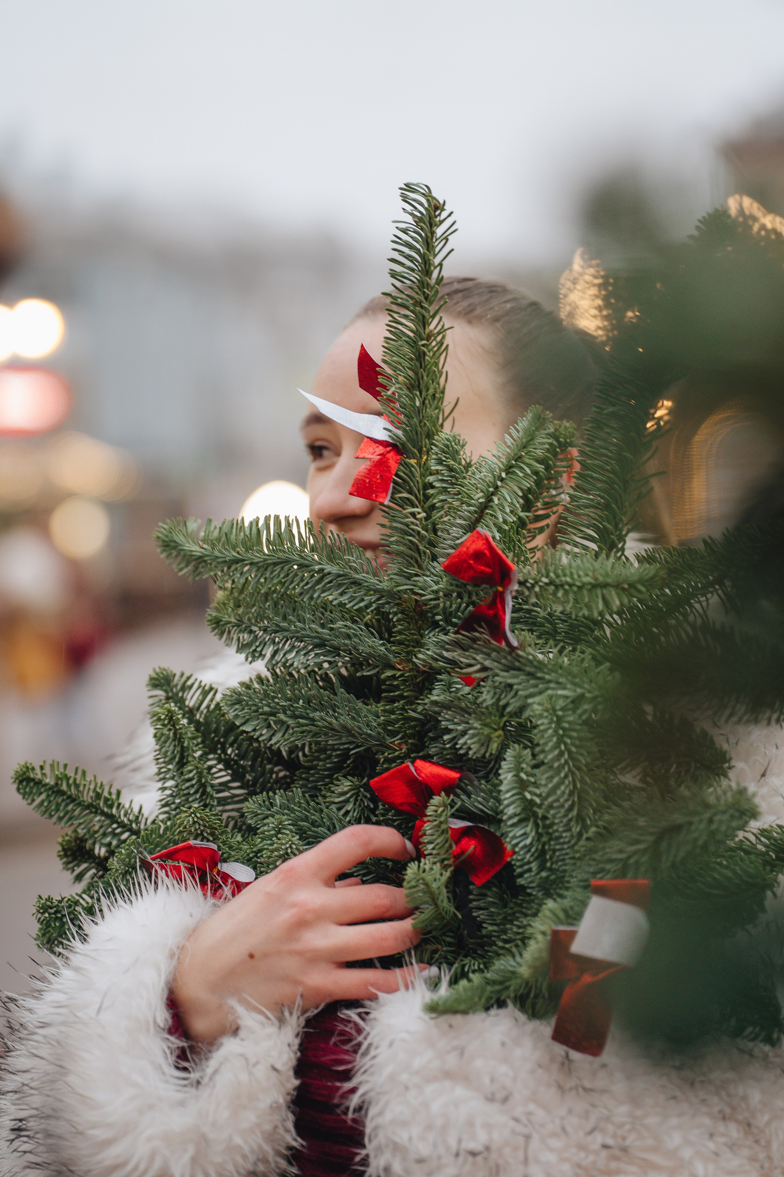 ПРОГУЛКА НА МАНЕЖНОЙ ПЛОЩАДИ ДЛЯ ДЕВУШКИ ПЕРЕД НОВЫМ ГОДОМ (НОВОГОДНЯЯ ФОТОСЕССИИЯ НА МАНЕЖНОЙ ПЛОЩАДИ). Профессиональный фотограф, Санкт-Петербург — Виктория Богомолова