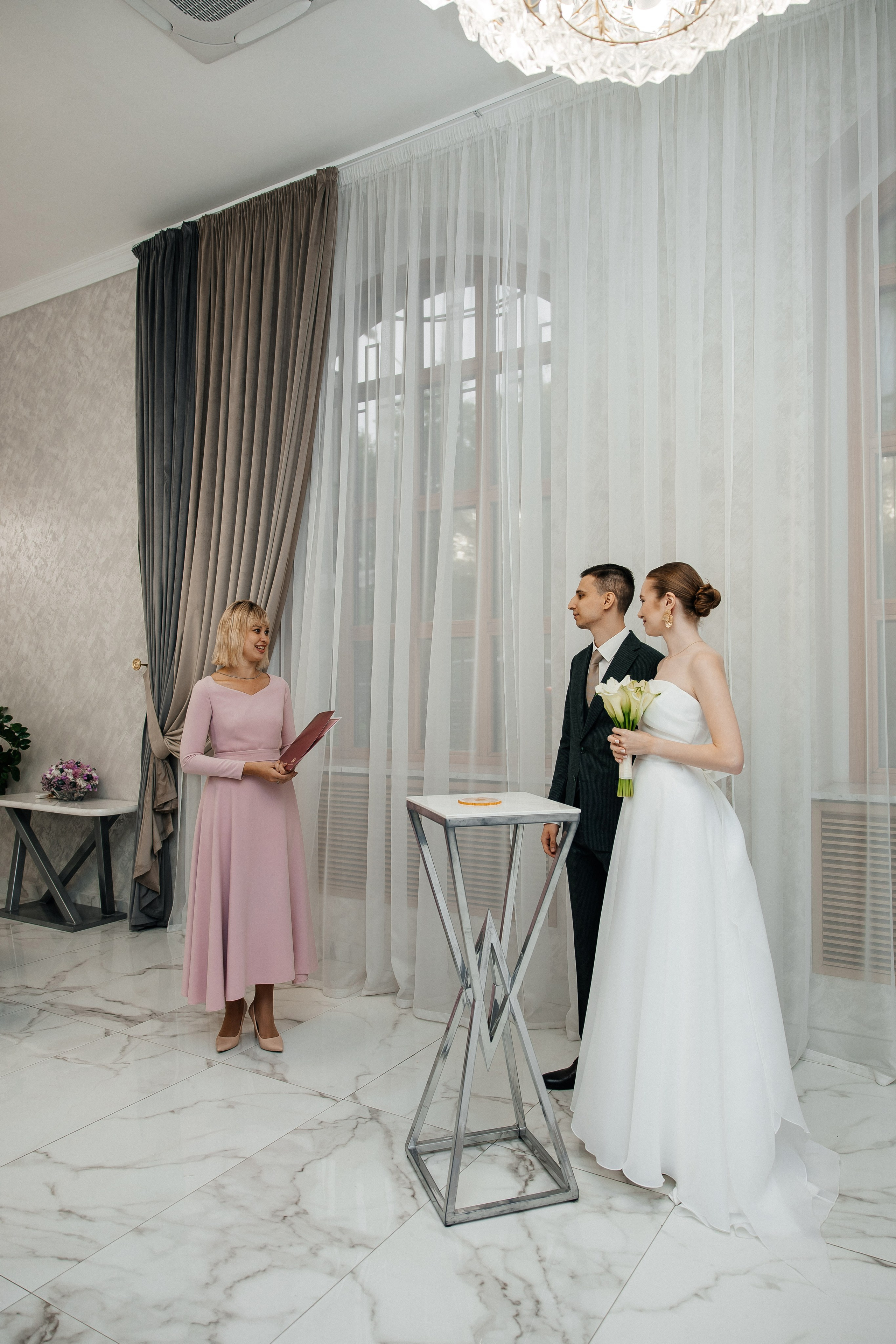 Фотограф на свадьбу для двоих. Фотограф, видеограф на свадьбу в Москве Никита Назаров