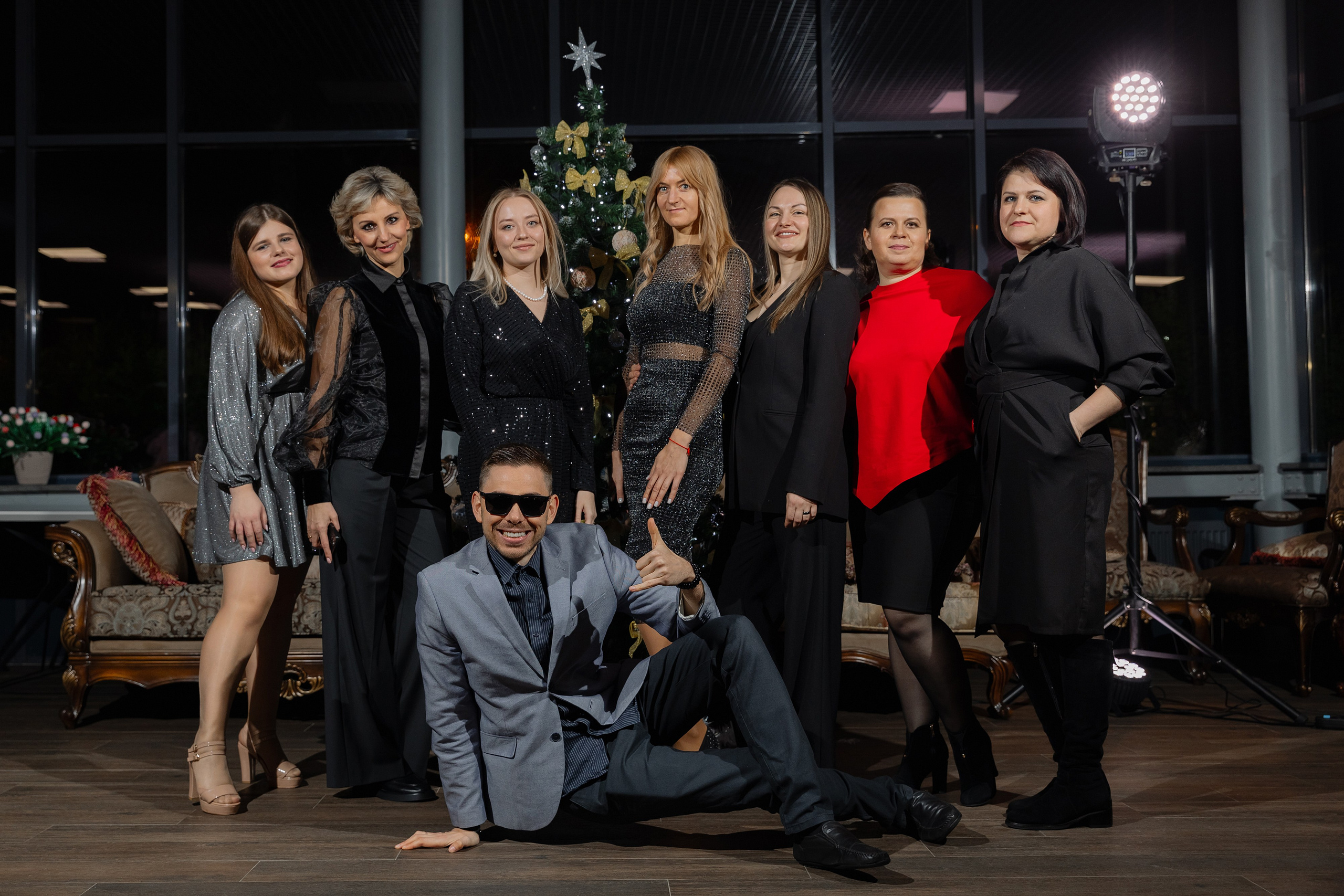 Корпоративная новогодняя фотосъемка для BELARUSBANK в Ресторане «Урарту». Свадебный фотограф в Минске/Беларуси Сергей Спиридонов