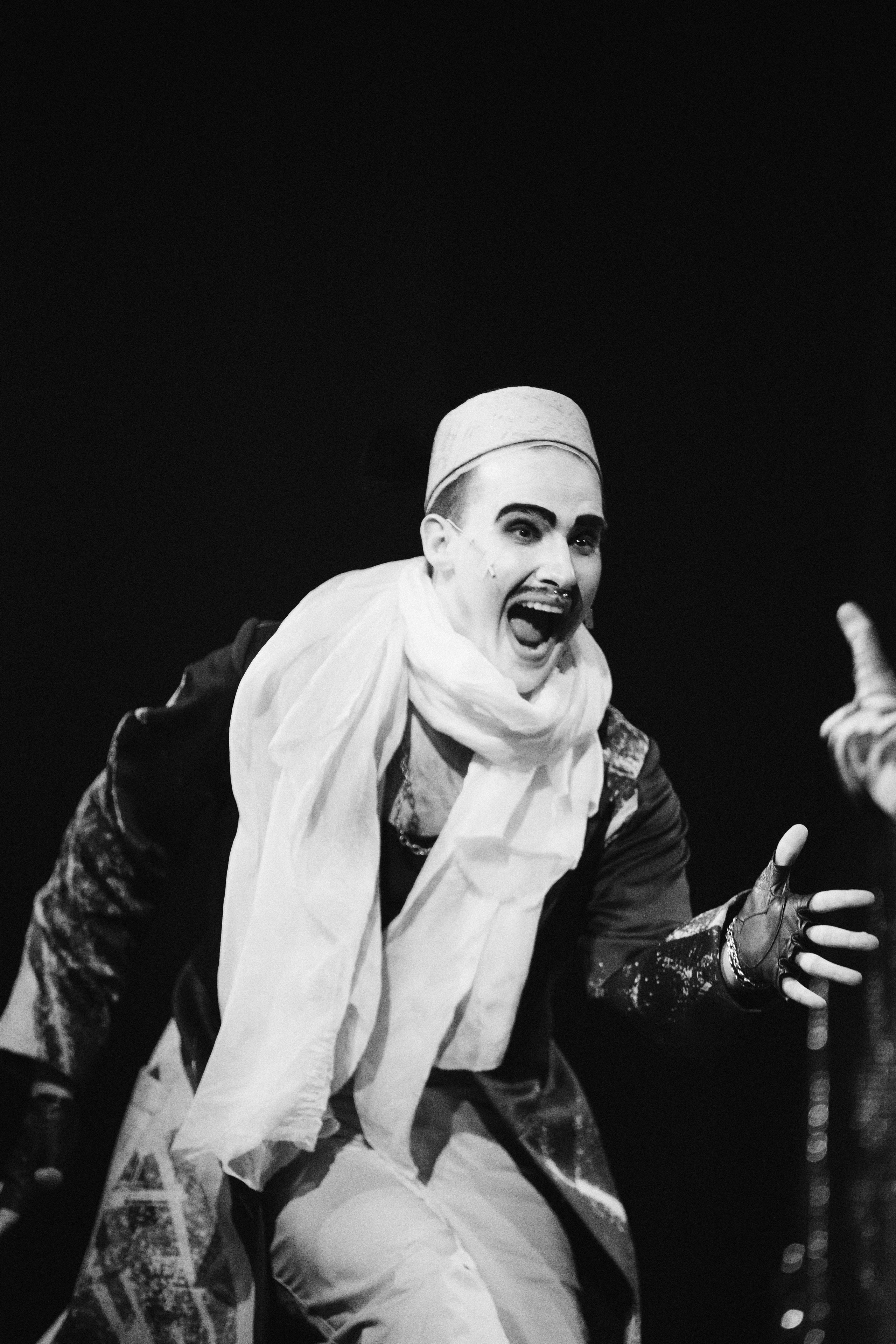 Фрик-шоу 12 стульев. Репортажный фотограф в Санкт-Петербурге и Москве Мария Ежова