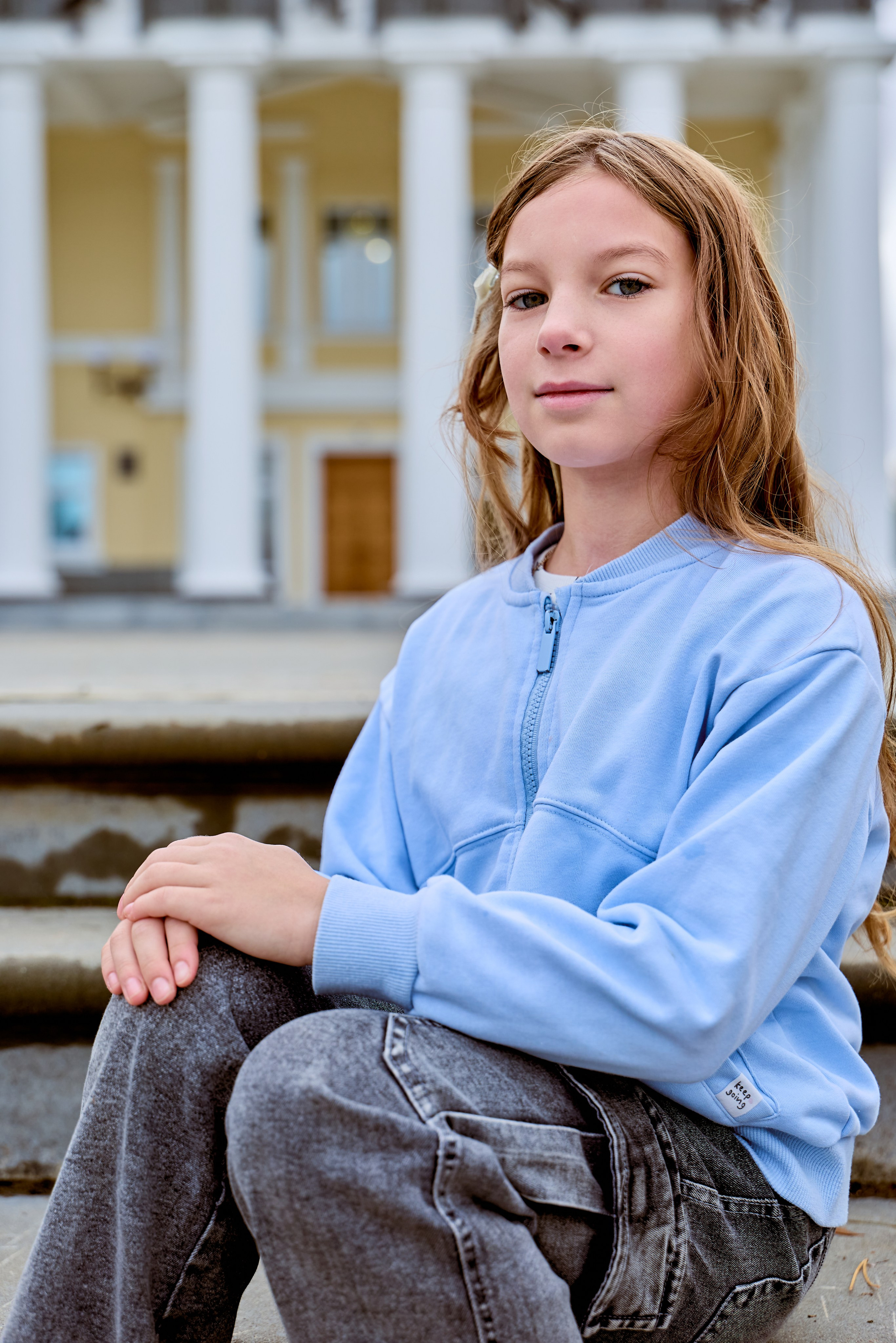 Портрет школьника на последний звонок или выпускной в городском парке Дзержинск Нижний Новгород фотограф Николай Голованов православный портретный и детский фотограф