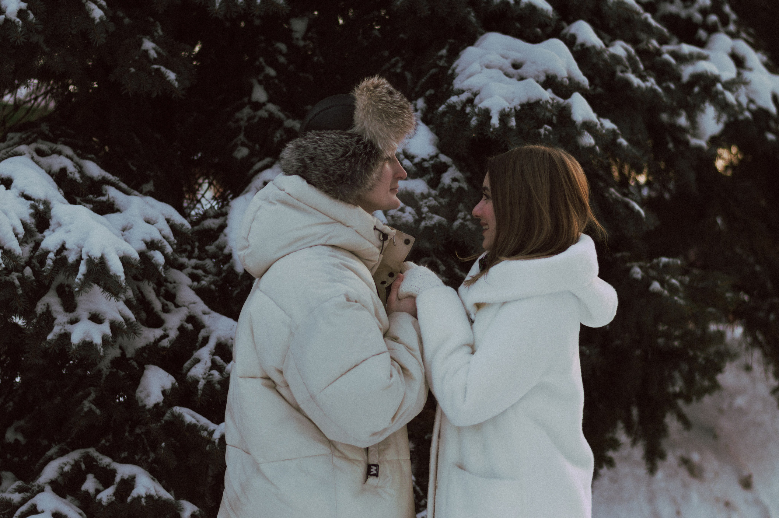 Зимняя лавстори фотосессия на улице. Дарья и Даниил. Портретный и лавстори фотограф в Стерлитамаке Альбина Шарт