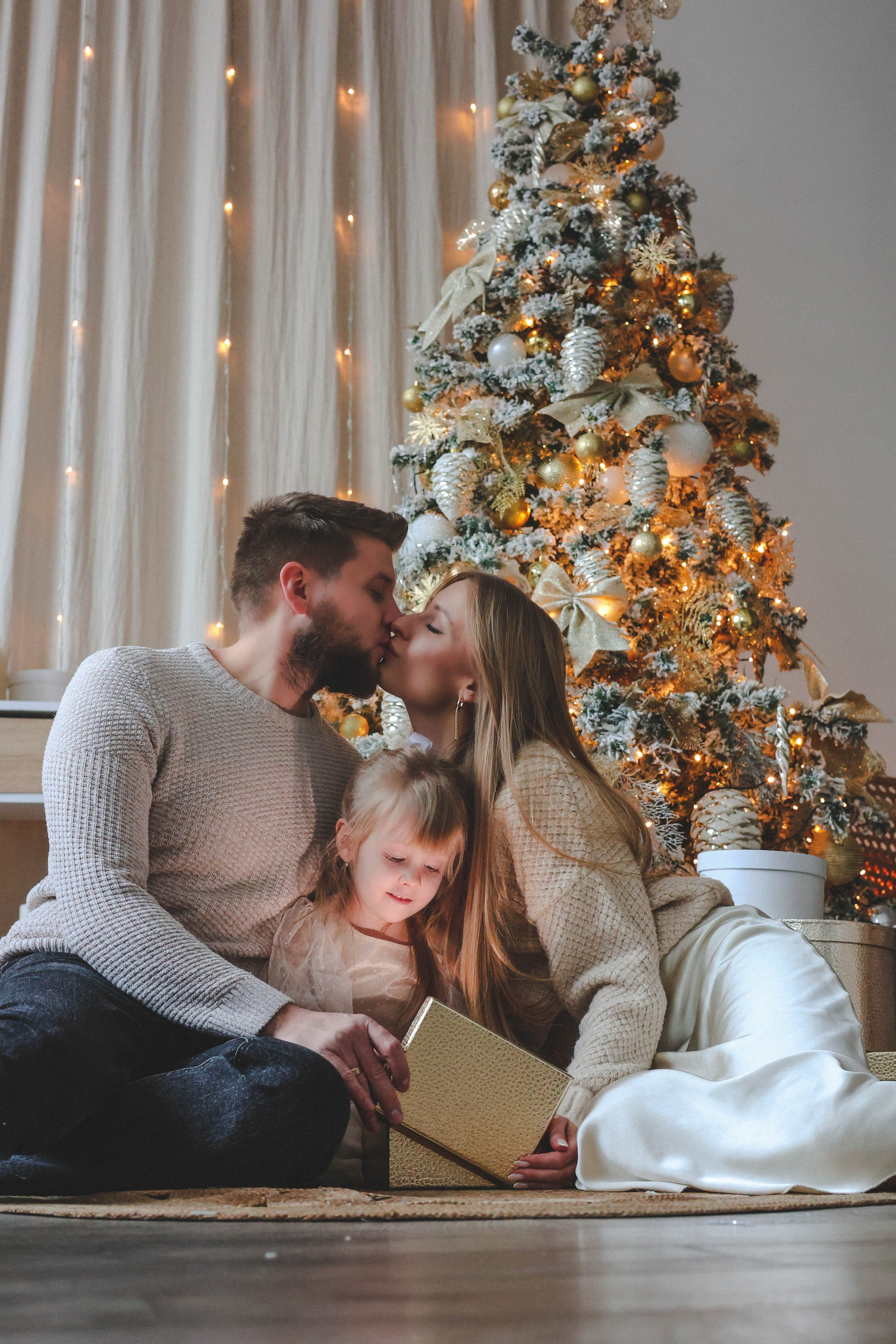 Новогодняя история «Кира и ее семья». Фотограф в Москве Анастасия Калинина