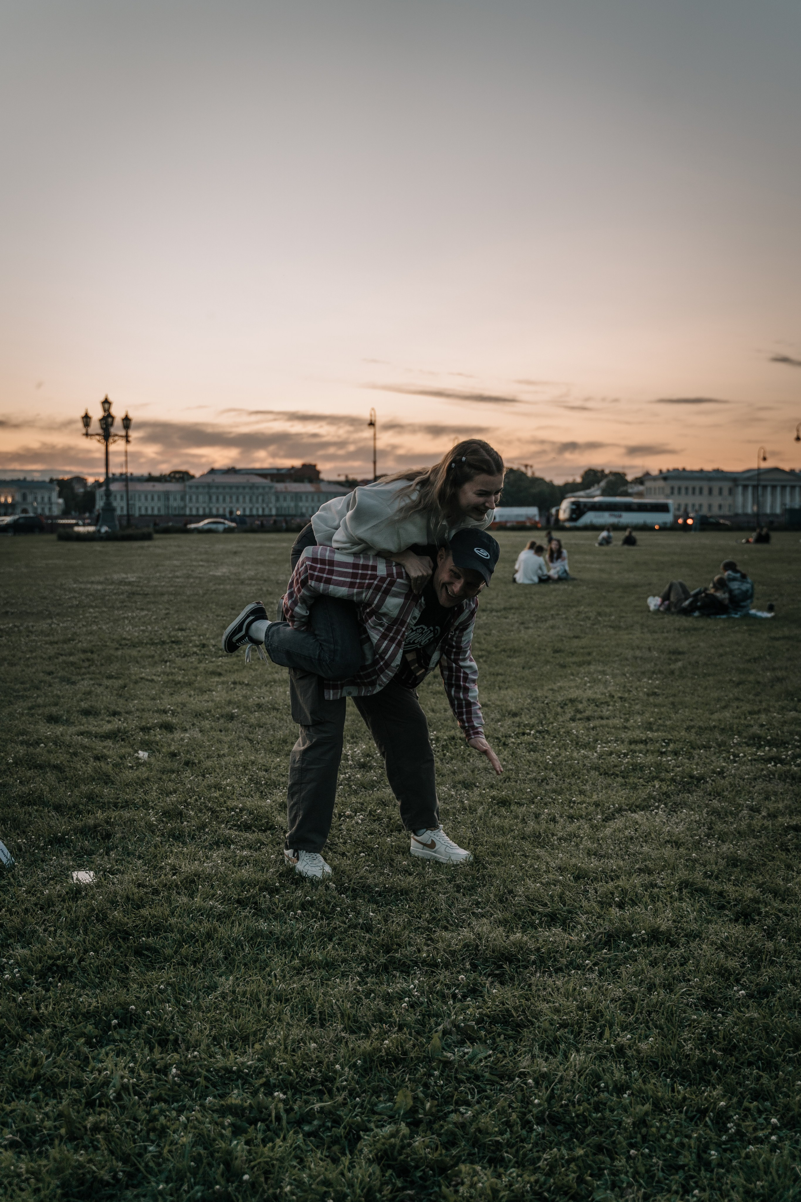 SUDAKOVY. MILATE — выпускные альбомы, фотосессии и видео в Москве