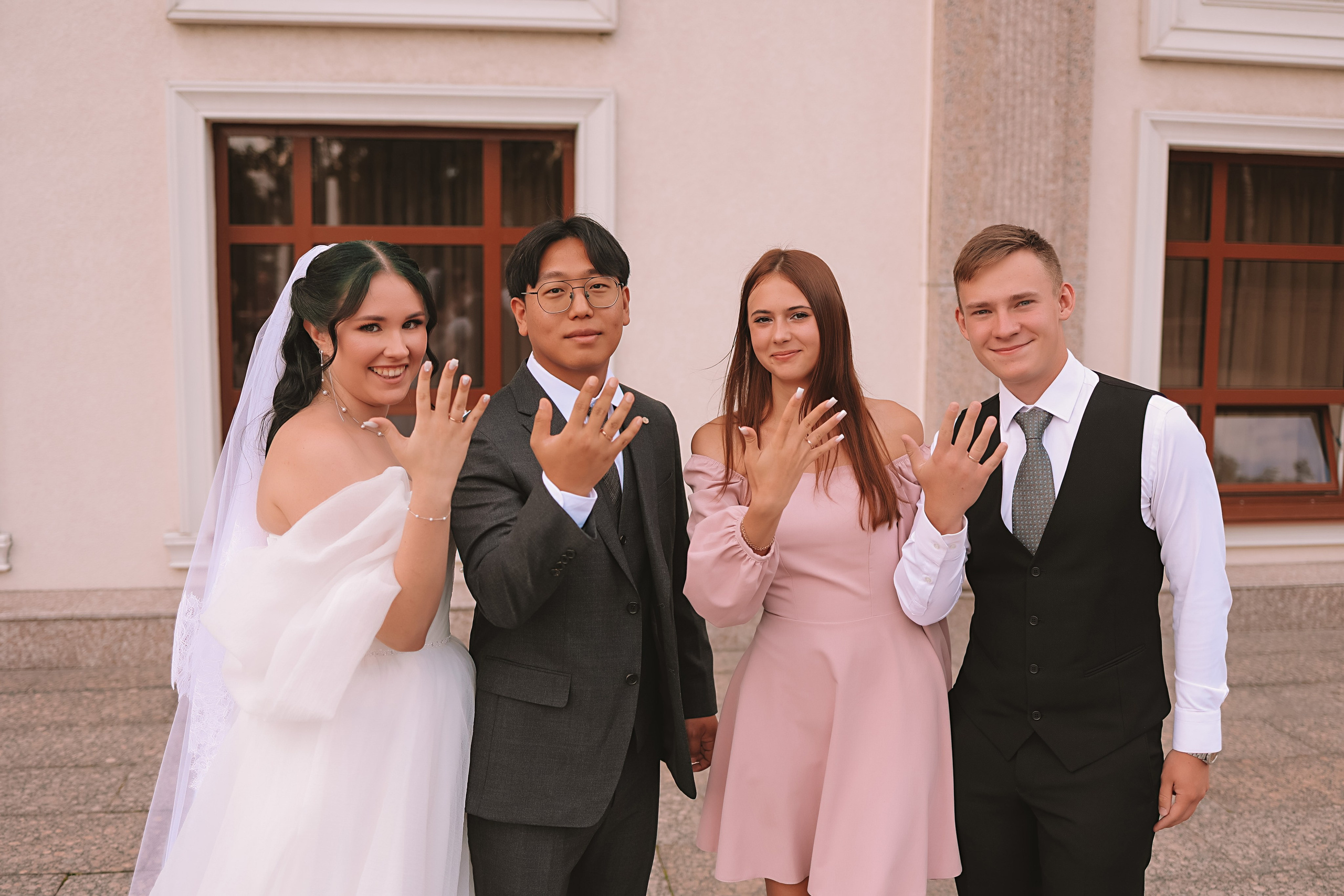 Айвазовский и парк дружбы народов. Семейный фотограф Тюмень, фотограф на роды Салмина Мария