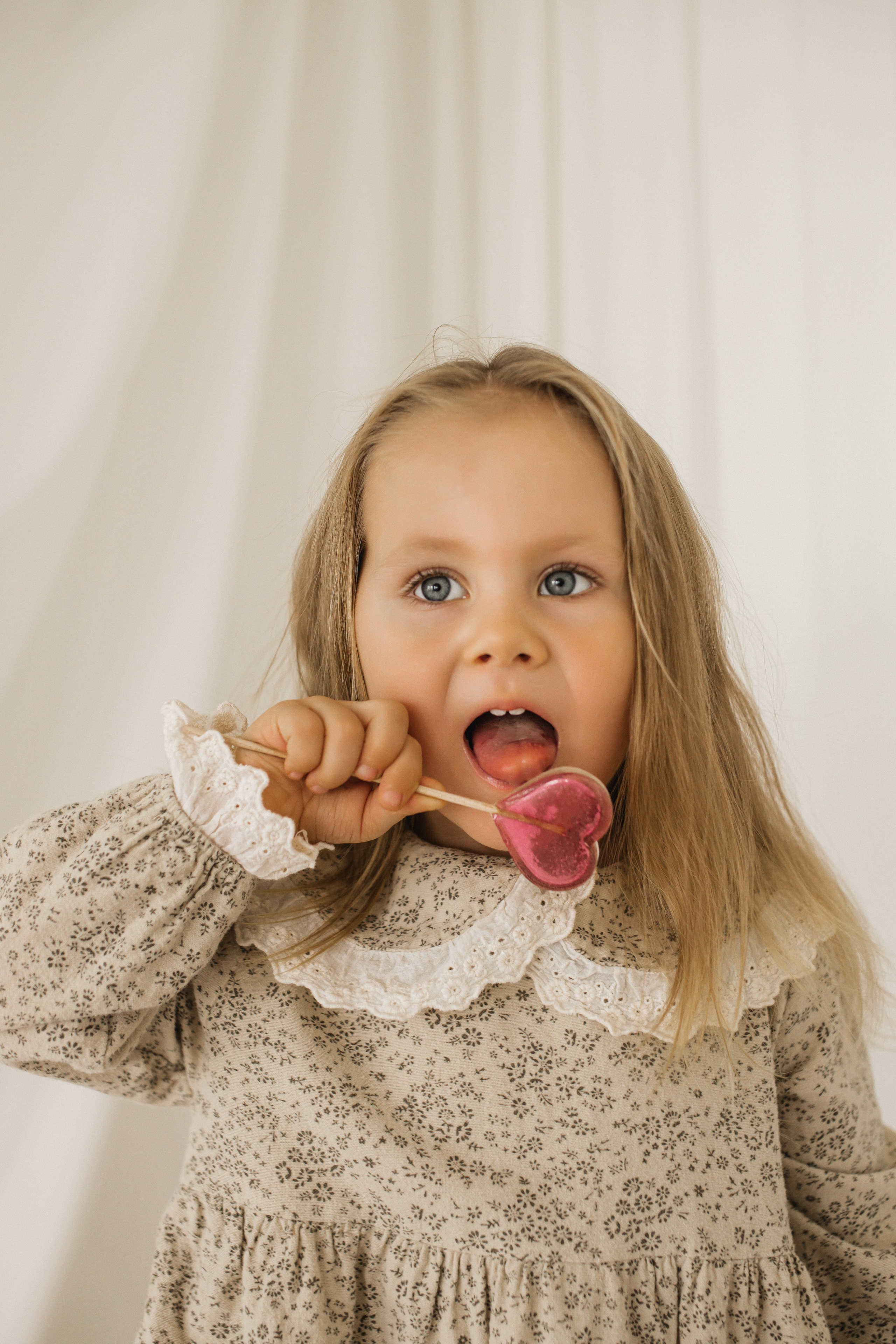 Тая с папой и мамой. Семейный и свадебный фотограф в Екатеринбурге Орлова Ирина