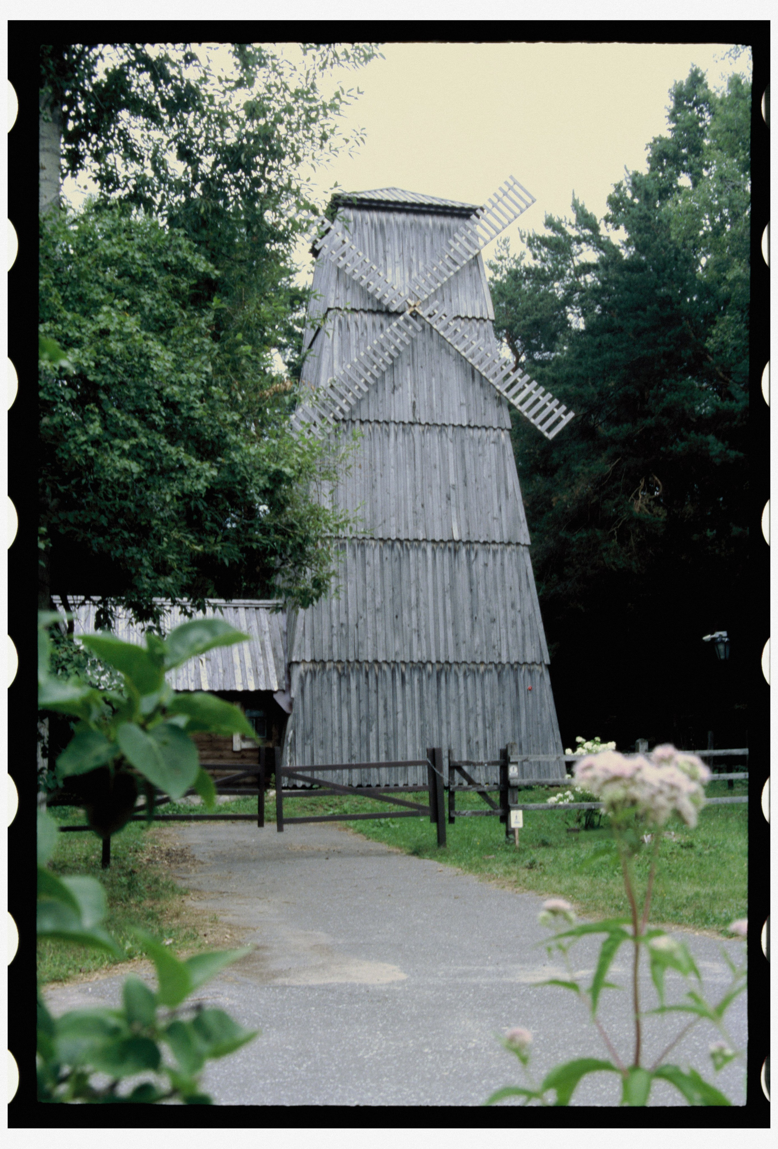 KALUGA. ANNA — PHOTOGRAPHER