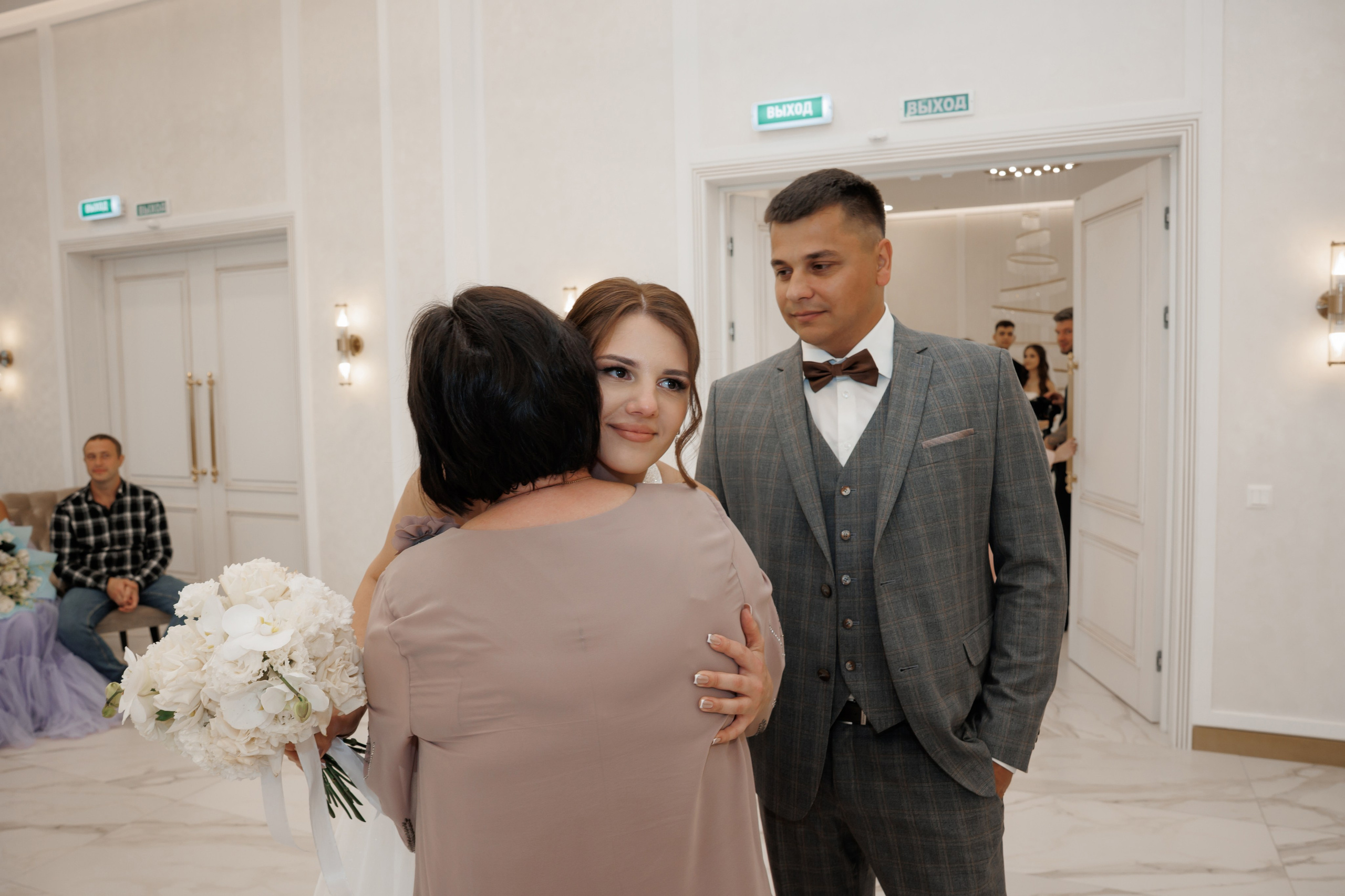 ЗАГС Бутово и Остафьево. Свадебный и репортажный фотограф (Москва, Королев и другие)