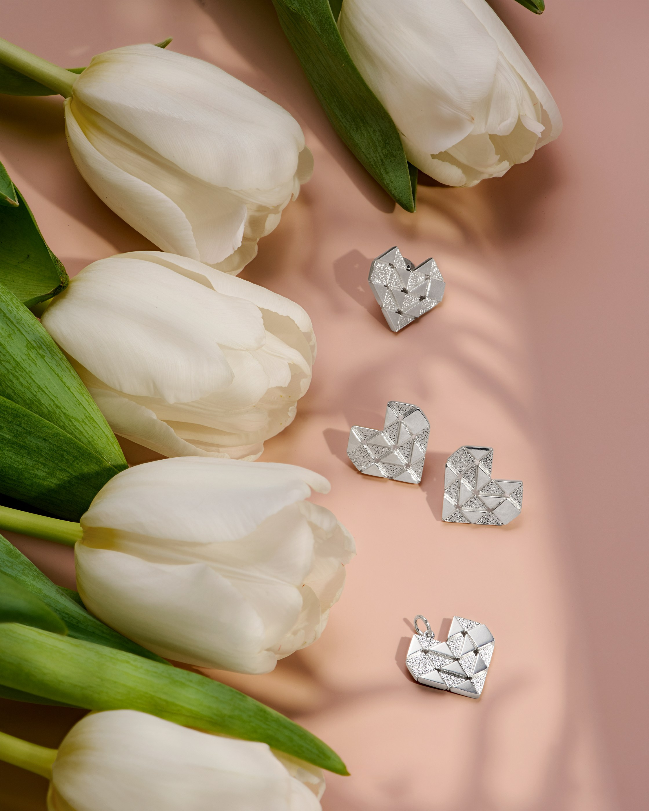 Цветы и украшения. Контент фотограф для бизнеса и маркет-плейсов