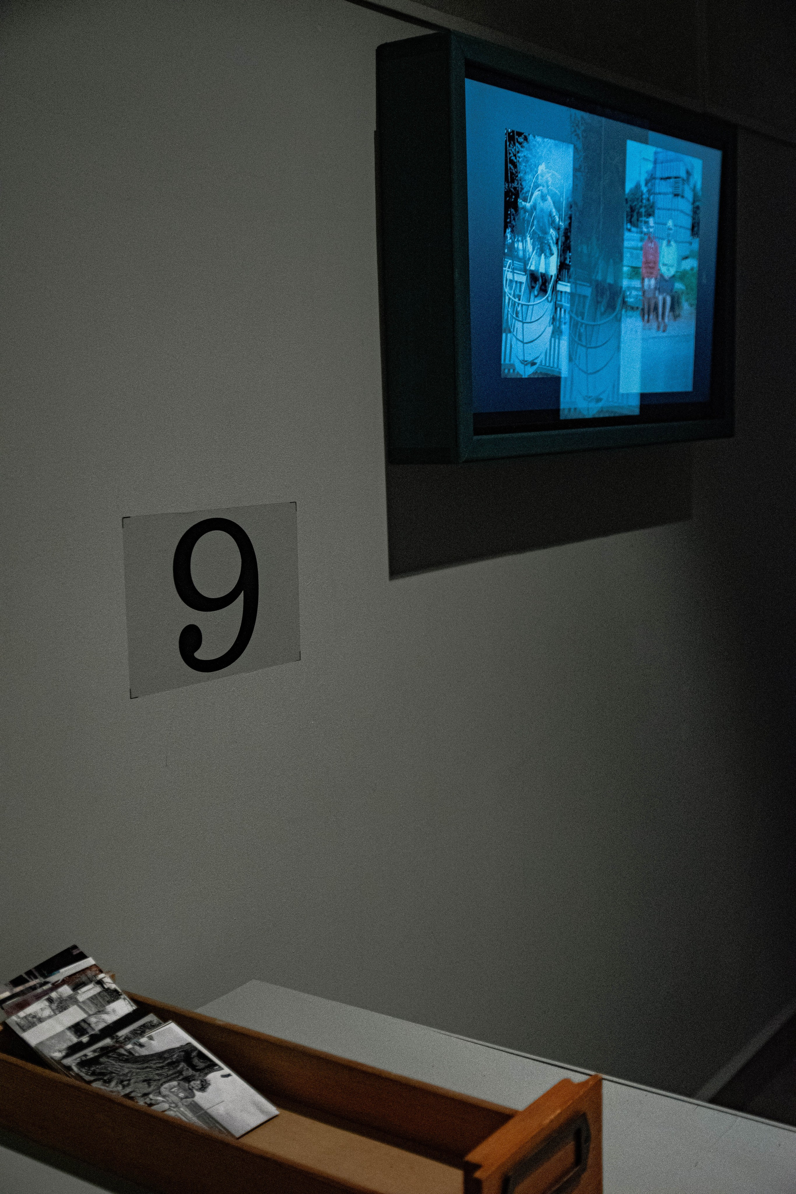 Пределы Видимости. Лаборатория по работе с архивной фотографией. Художественная группа «Нежные Бабы»