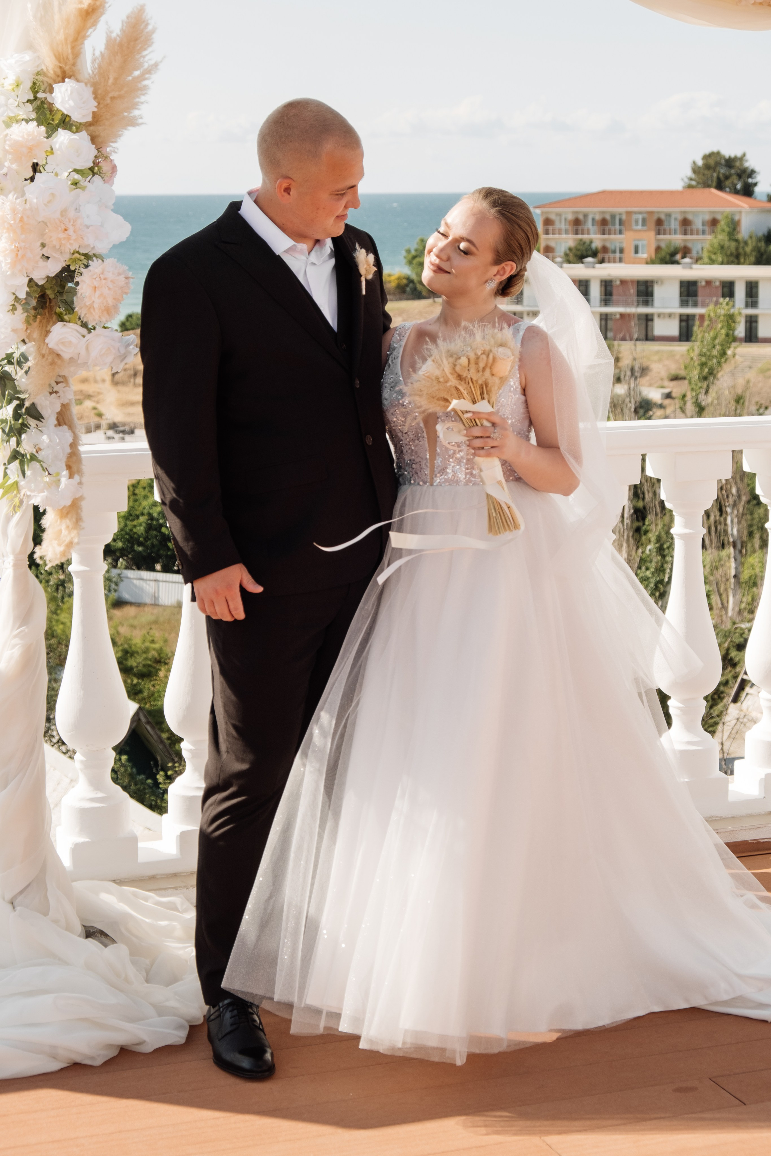 Свадебная фотосессия - выездная регистрация и банкет. Крым. Профессиональная фотосъемка в Крыму. Натуральные эмоции и живые кадры. Забронируйте дату прямо сейчас!