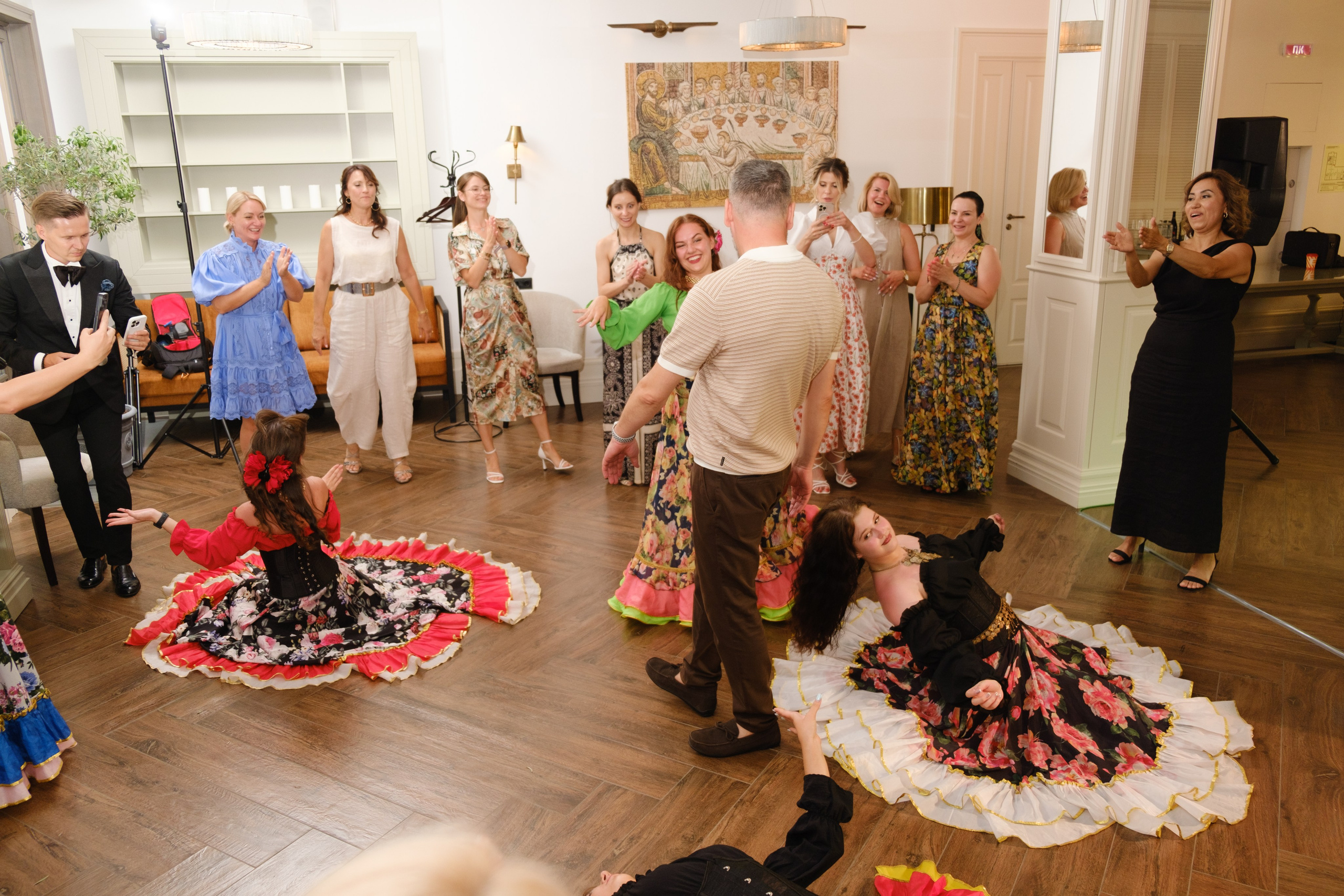 Фотограф на юбилей в Крыму | Съемка дня рождения | Илья Желдак. Профессиональная фотосъемка в Крыму. Натуральные эмоции и живые кадры. Забронируйте дату прямо сейчас!