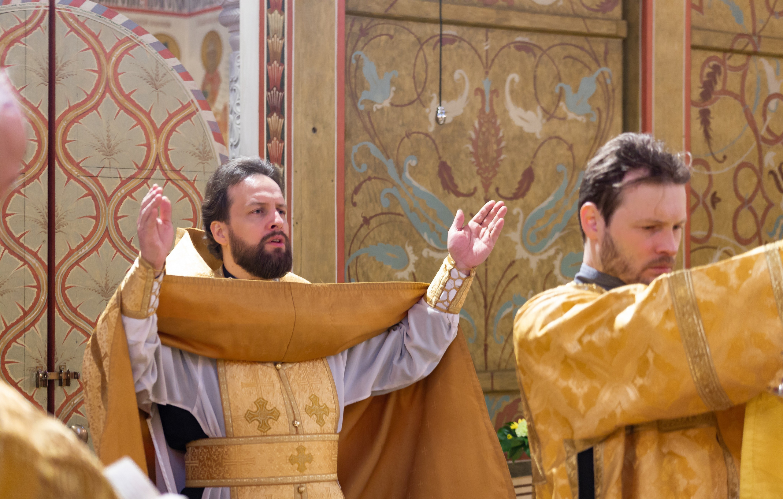 Праздничное богослужение Святителю Николаю 19 декабря. Интерьерный фотограф в Москве Роман Потапов