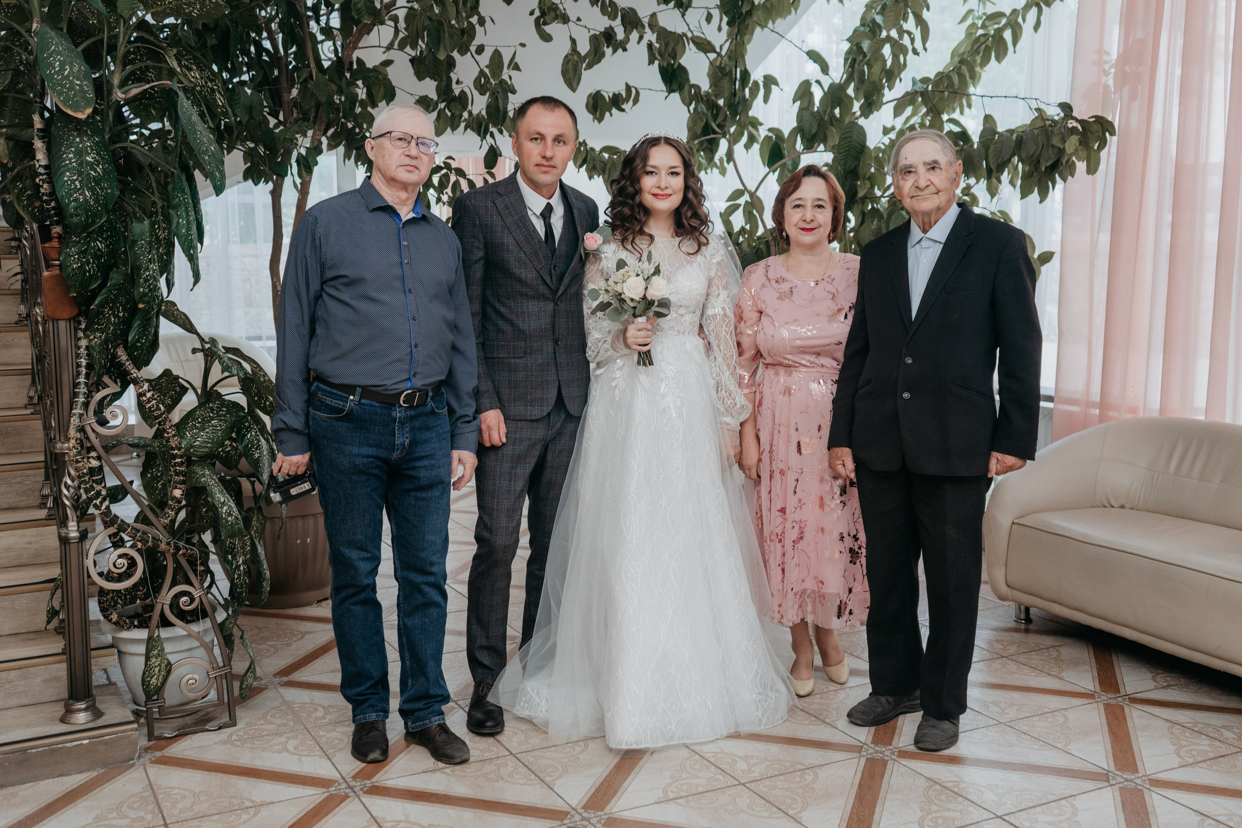 Свадебный фотографии с прогулки в окрестностях Улан-Удэ. Фотограф в Улан-Удэ. Свадебный фотограф в Улан-Удэ