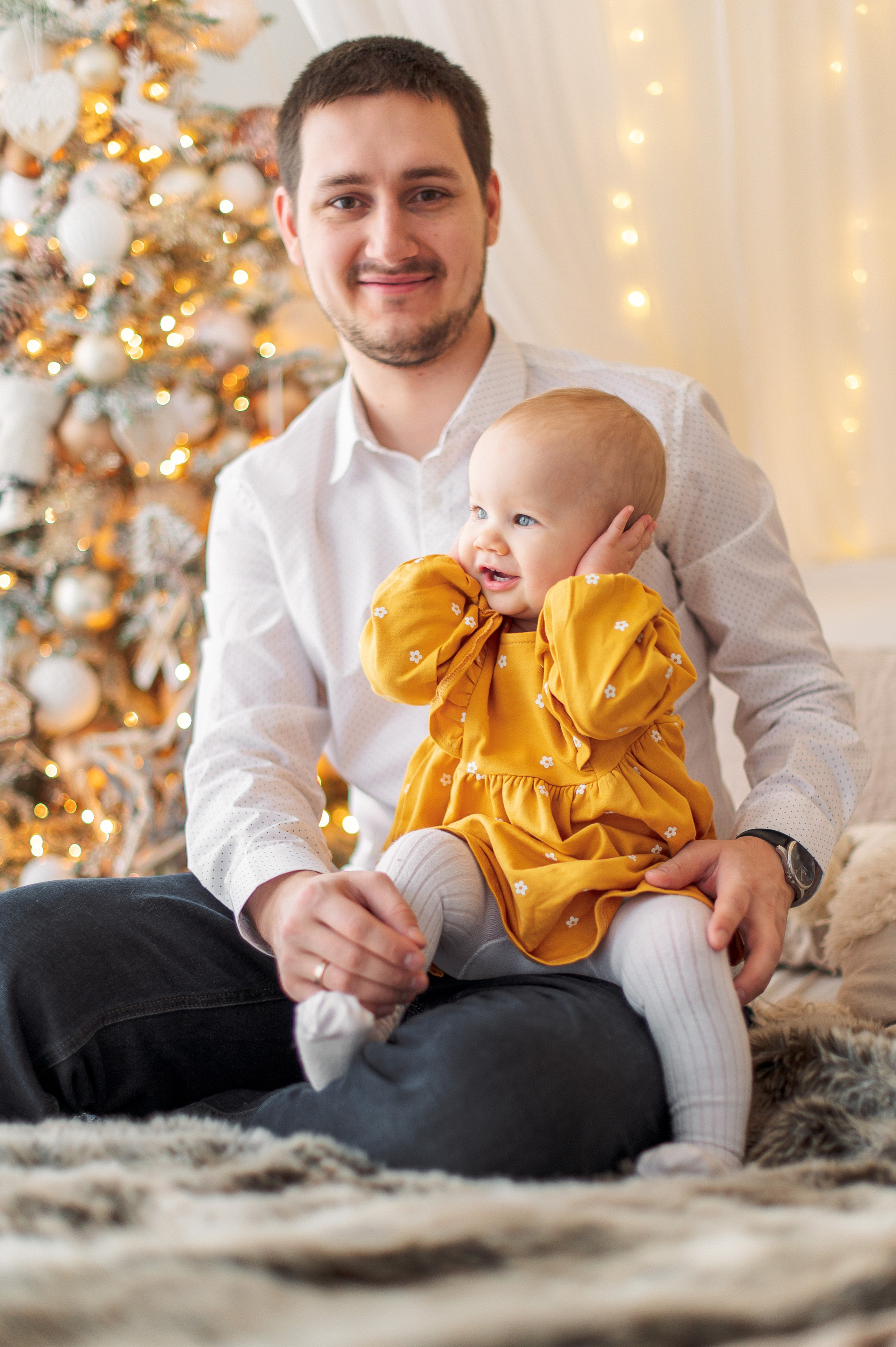 Семейная новогодняя фотосессия в студии. Семейный и свадебный фотограф в Санкт-Петербурге Гришин Юрий