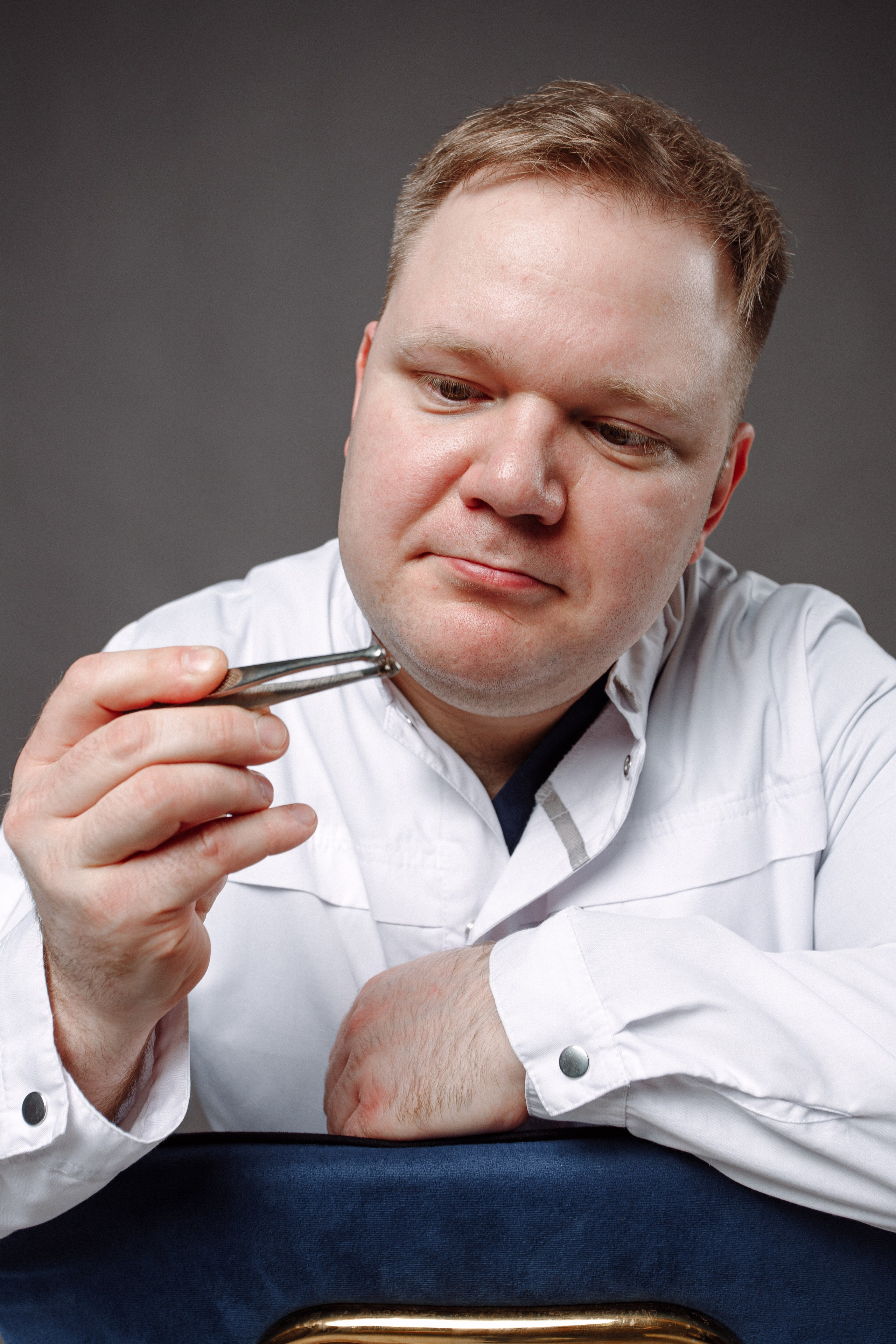 Съёмка врача в студии. Фотограф врача в Нижнем Новгороде и Нижегородской области.