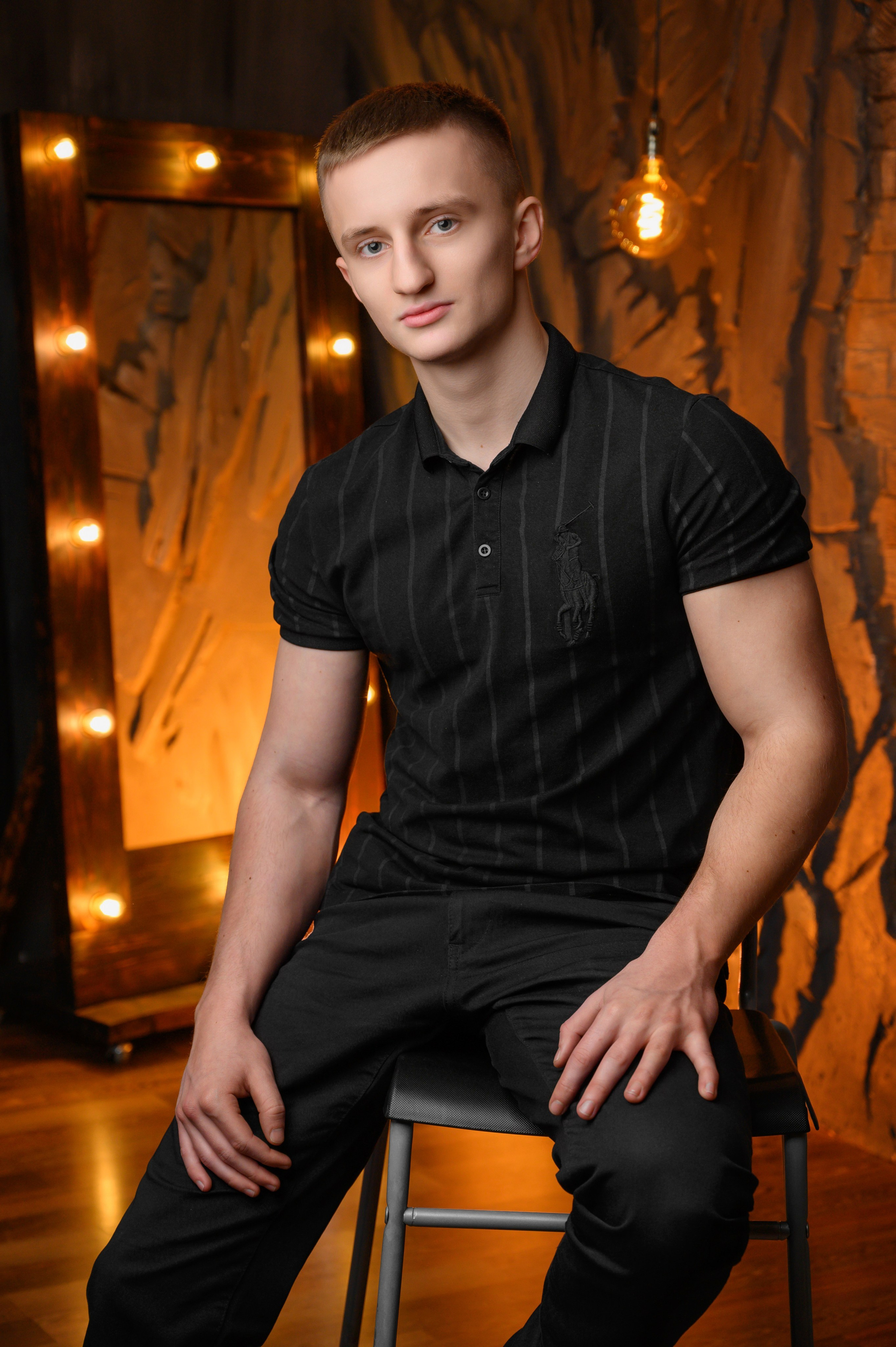 Старшие классы. Вовк Владислав. выпускные альбомы Краснодарском крае