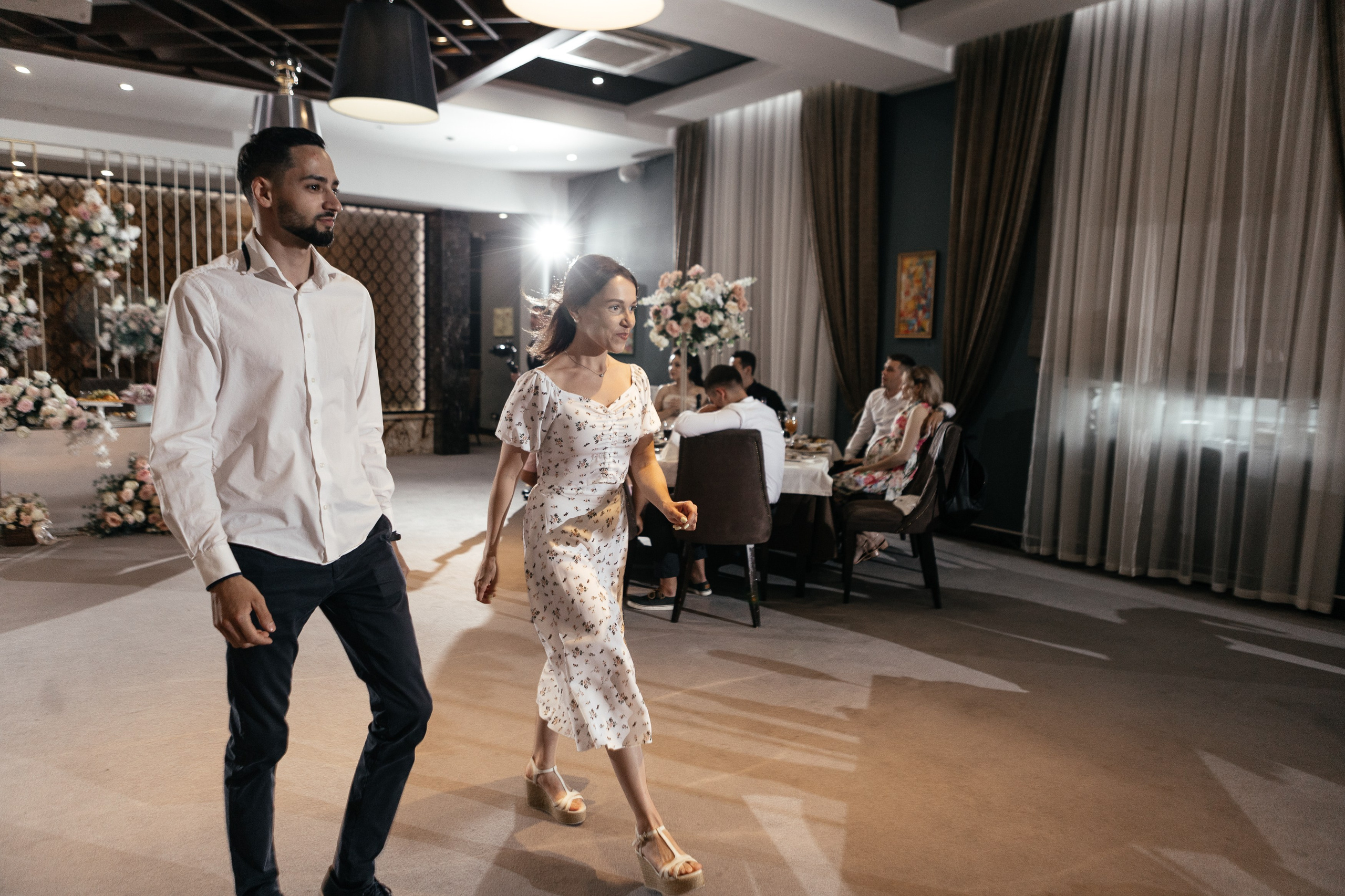 Свадебный фотограф Уфа — Руслан ГабдлисламовЖивые эмоции, красивые кадры, воспоминания на всю жизнь.Работаю по всей Республике Башкортоста. Свадебный фотограф Уфа Руслан Габдлисламов