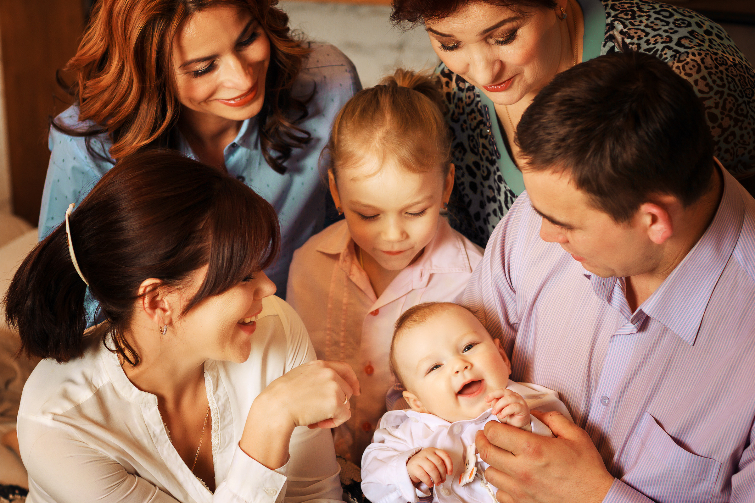 Семейная фотосессия в студии всей семьей. Фотограф женский и мужской портрет Санкт-Петербург