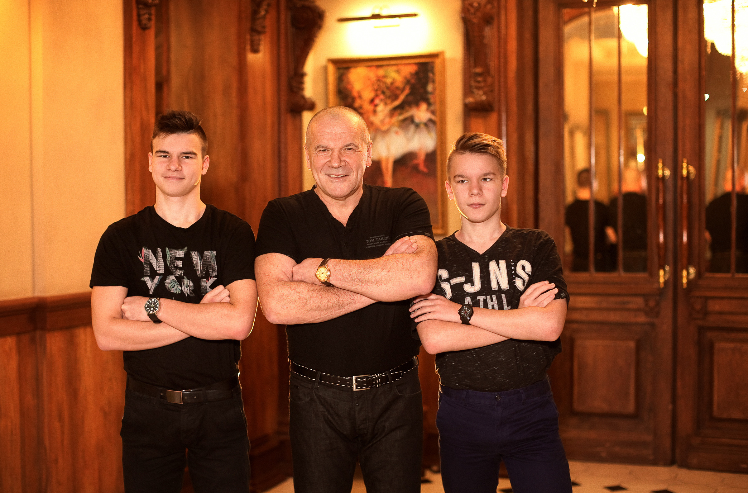 Новогодняя фотосессия большой семьи. Фотограф женский и мужской портрет Санкт-Петербург