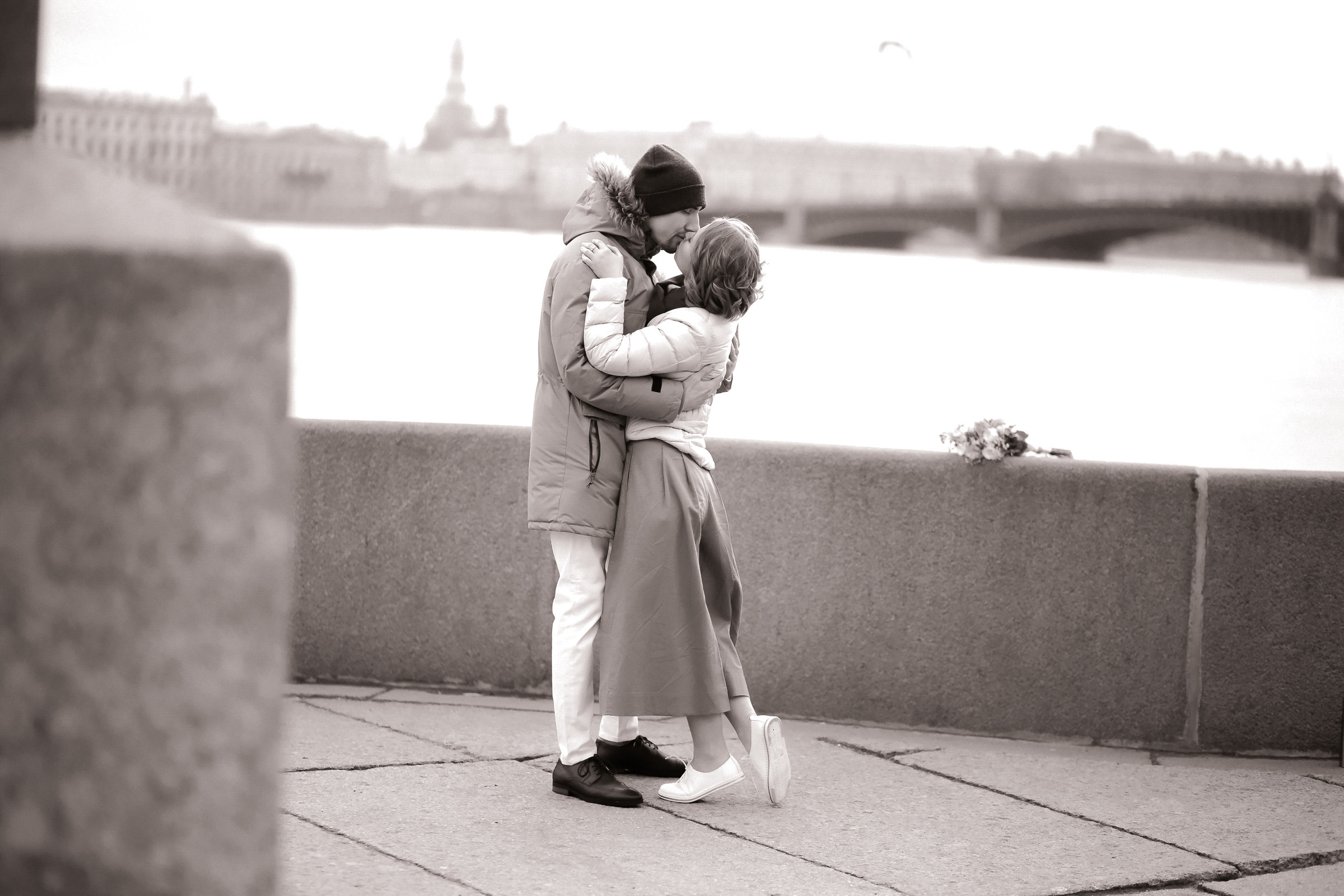 Свадьба с прогулкой по набережной. Фотограф женский и мужской портрет Санкт-Петербург