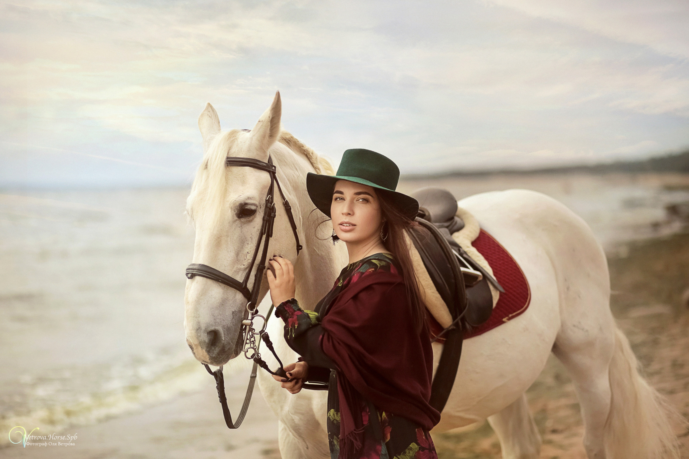 Фотосессия семейная с лошадьми в Санкт-Петербурге. Фотограф женский и мужской портрет Санкт-Петербург