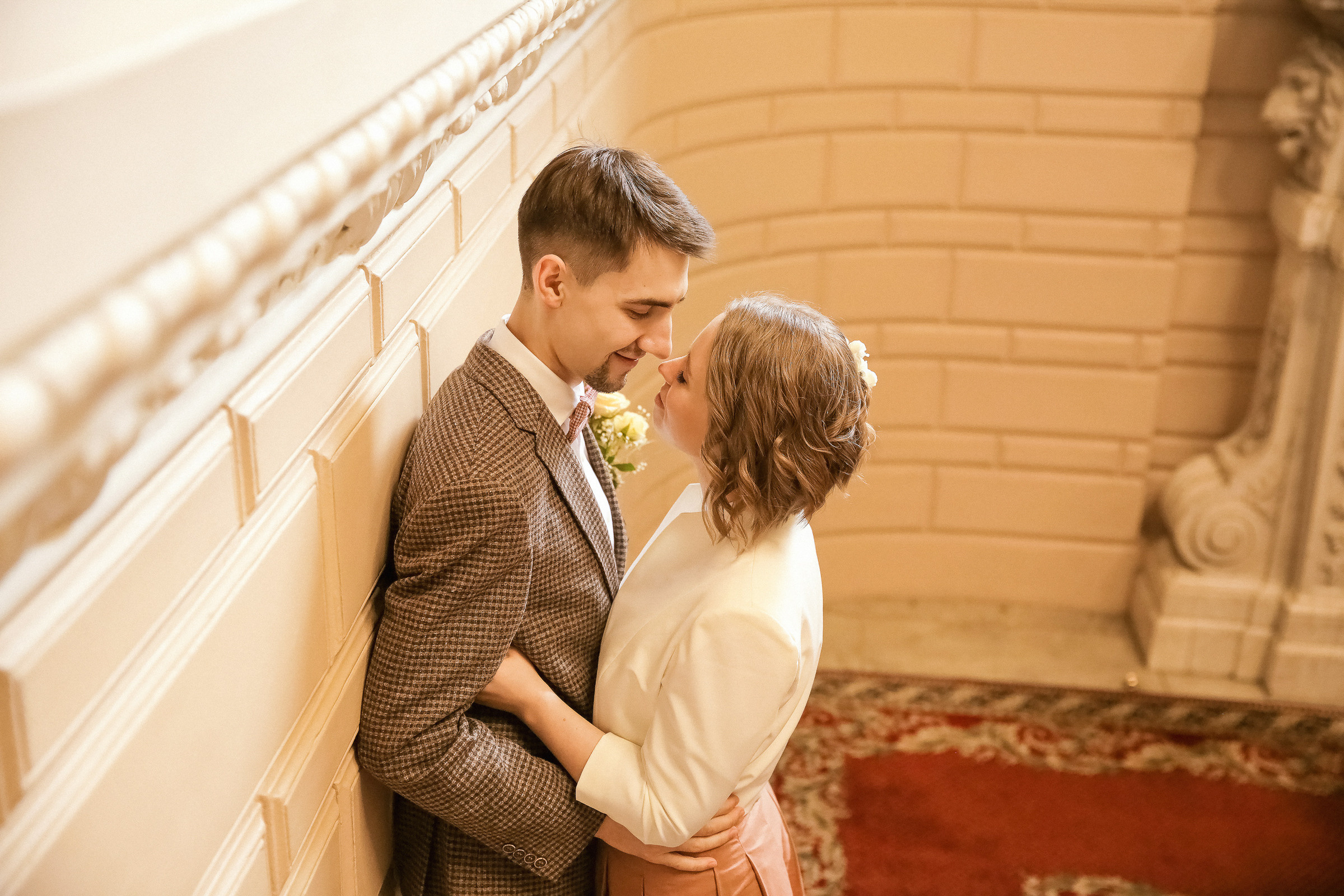 Свадьба с прогулкой по набережной. Фотограф женский и мужской портрет Санкт-Петербург