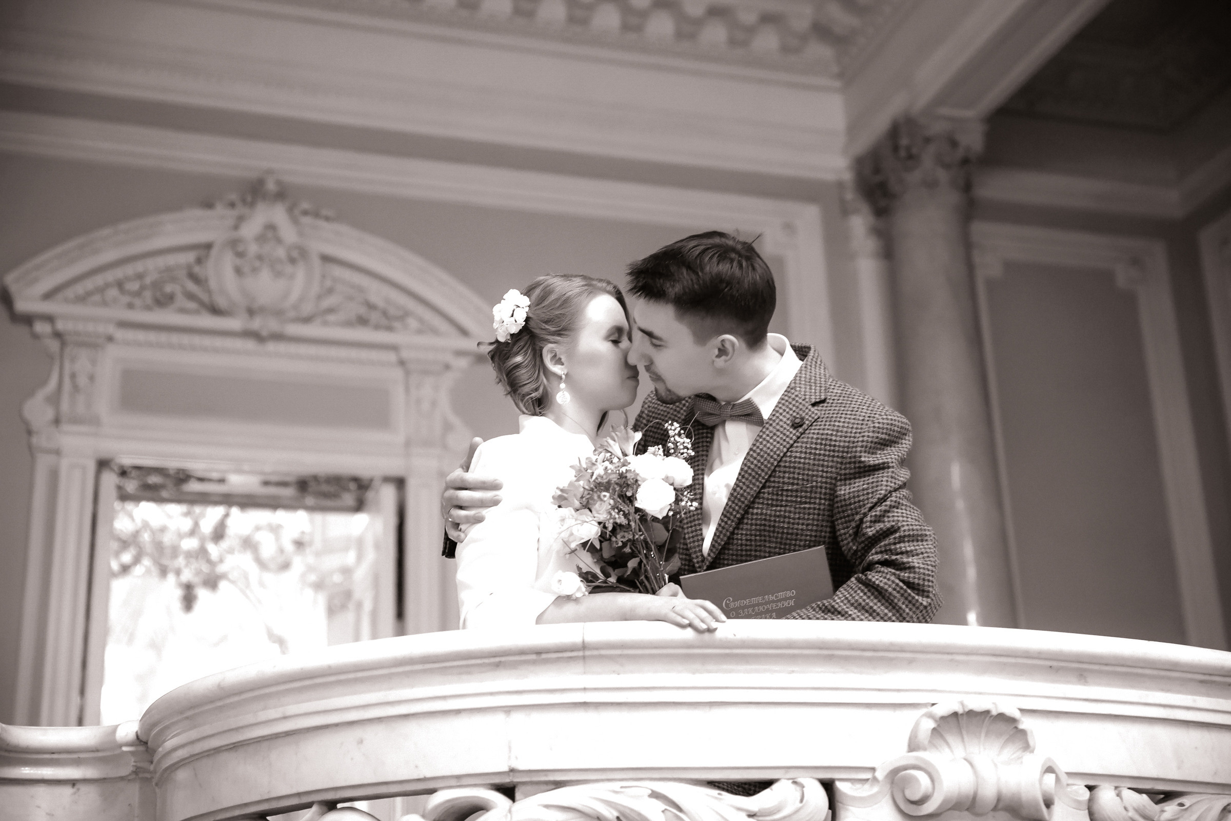 Свадьба с прогулкой по набережной. Фотограф женский и мужской портрет Санкт-Петербург