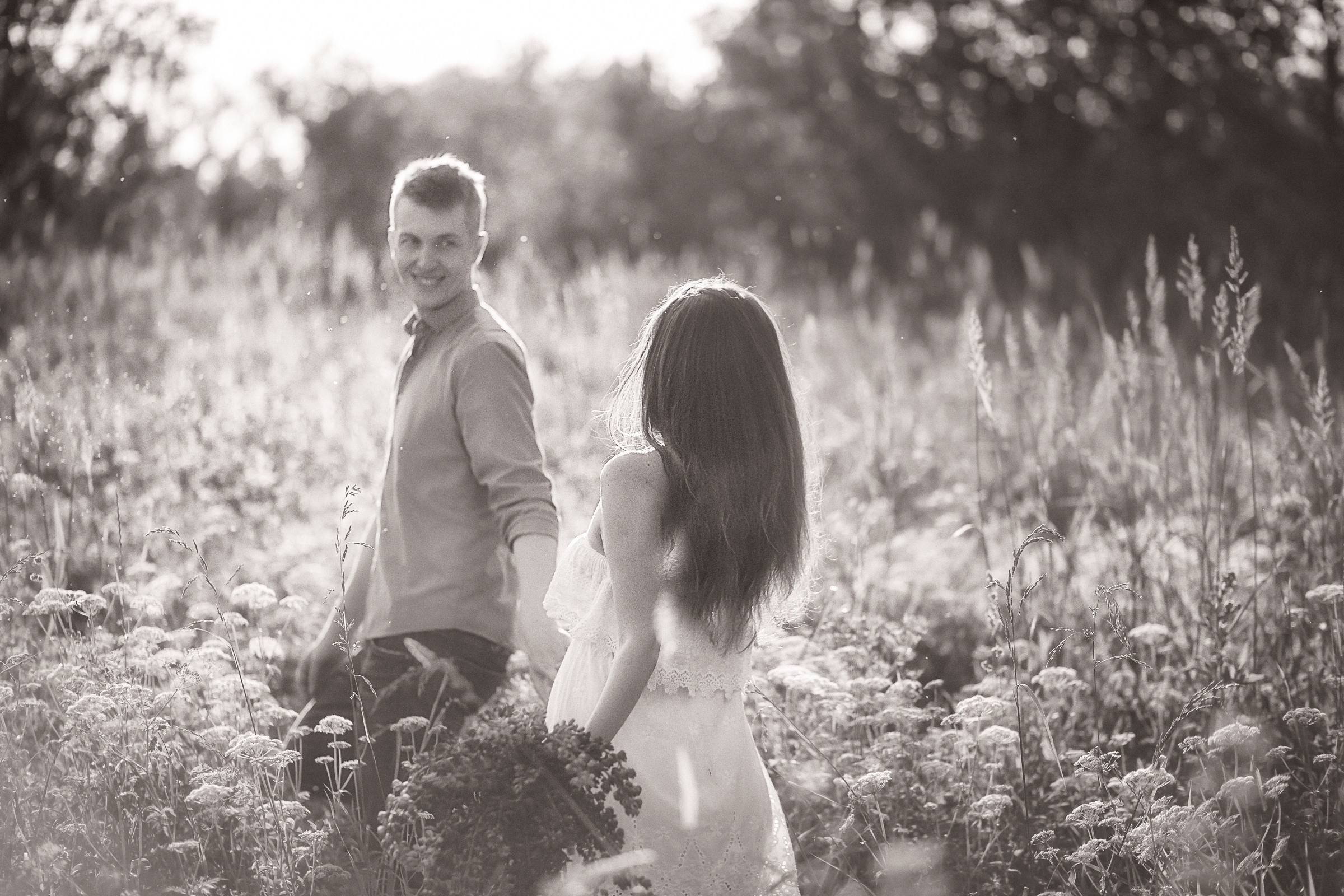 Фотосессия с люпинами. Фотограф женский и мужской портрет Санкт-Петербург