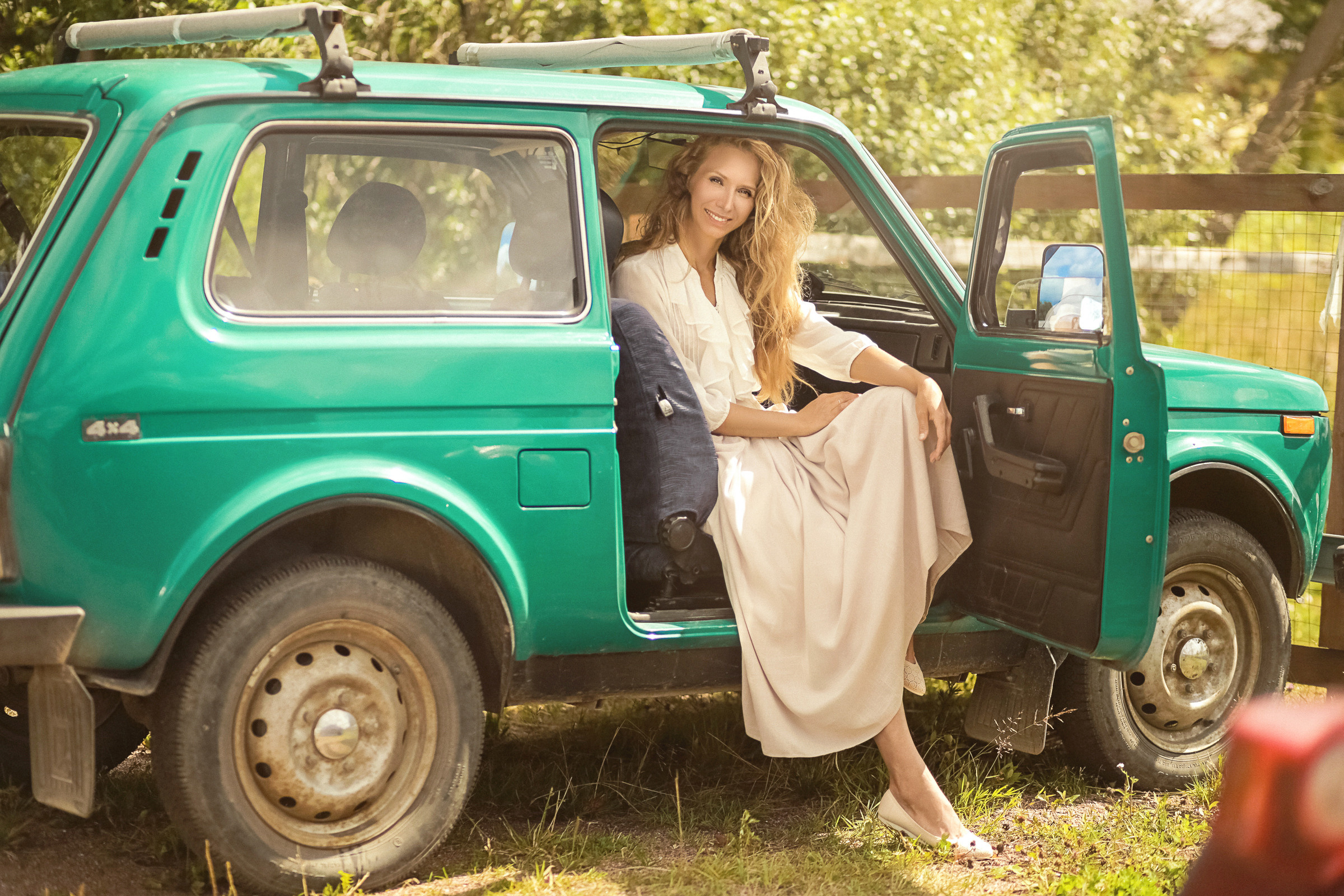 Фотосессия в своем автомобиле СПб. Фотограф женский и мужской портрет Санкт-Петербург