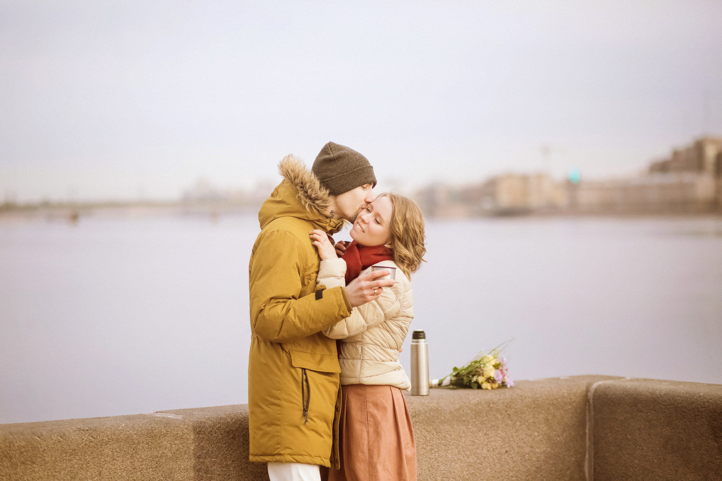 Свадьба с прогулкой по набережной. Фотограф женский и мужской портрет Санкт-Петербург