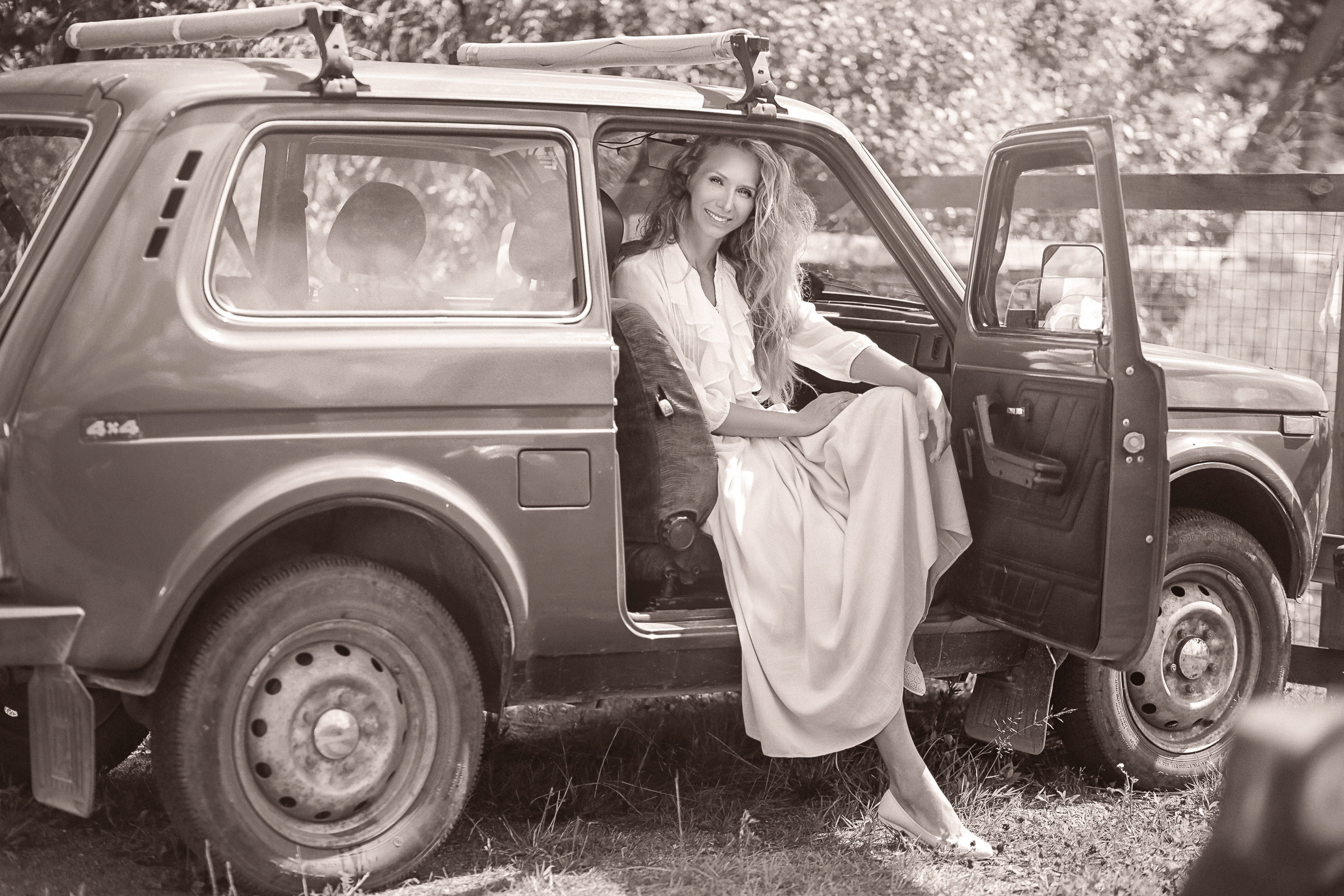 Фотосессия в своем автомобиле СПб. Фотограф женский и мужской портрет Санкт-Петербург