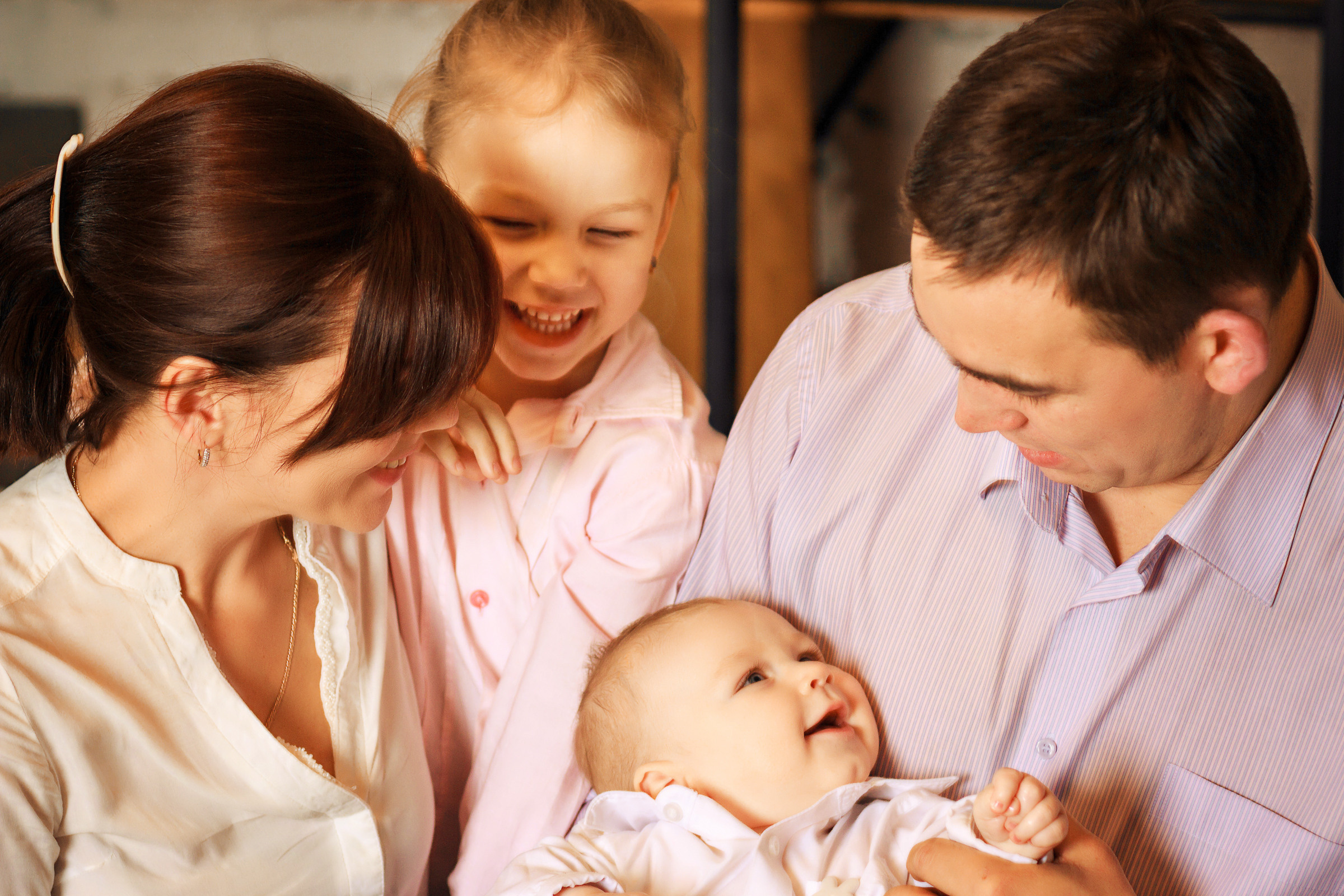 Семейная фотосессия в студии всей семьей. Фотограф женский и мужской портрет Санкт-Петербург