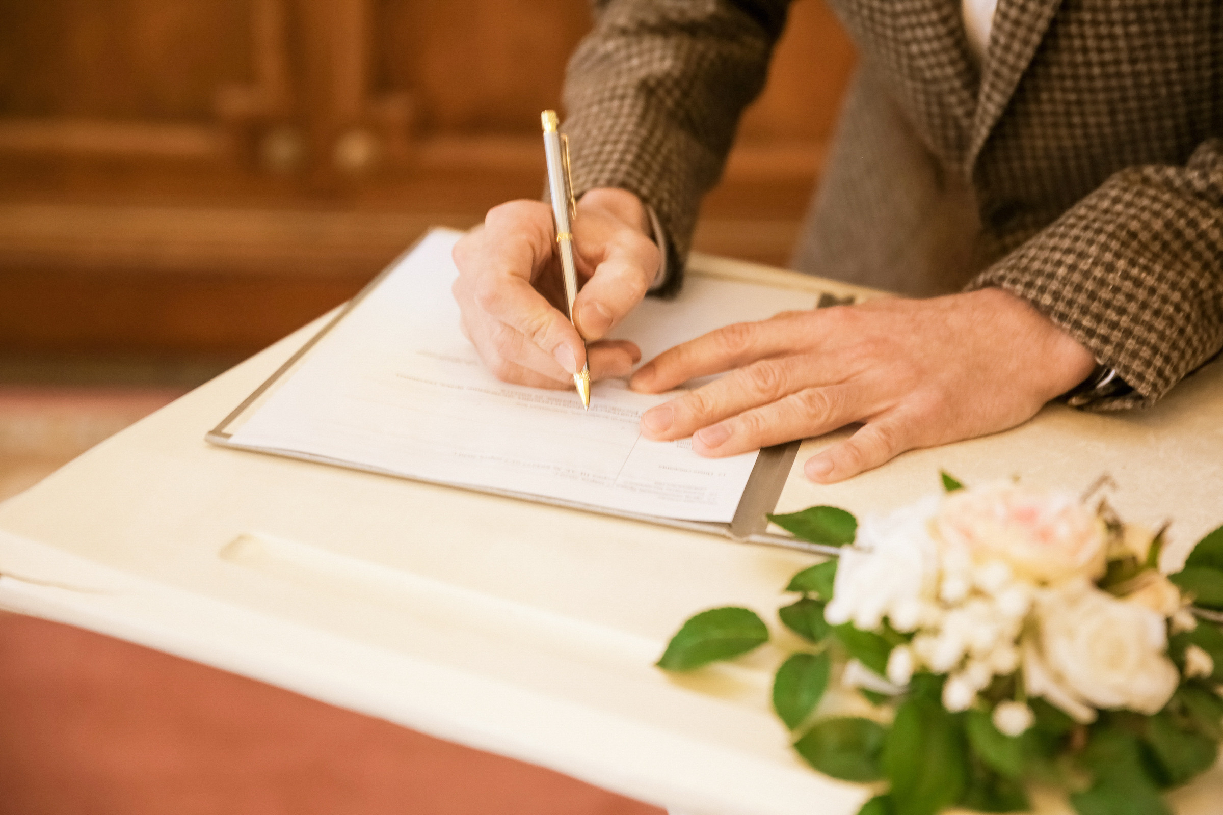 Свадьба с прогулкой по набережной. Фотограф женский и мужской портрет Санкт-Петербург