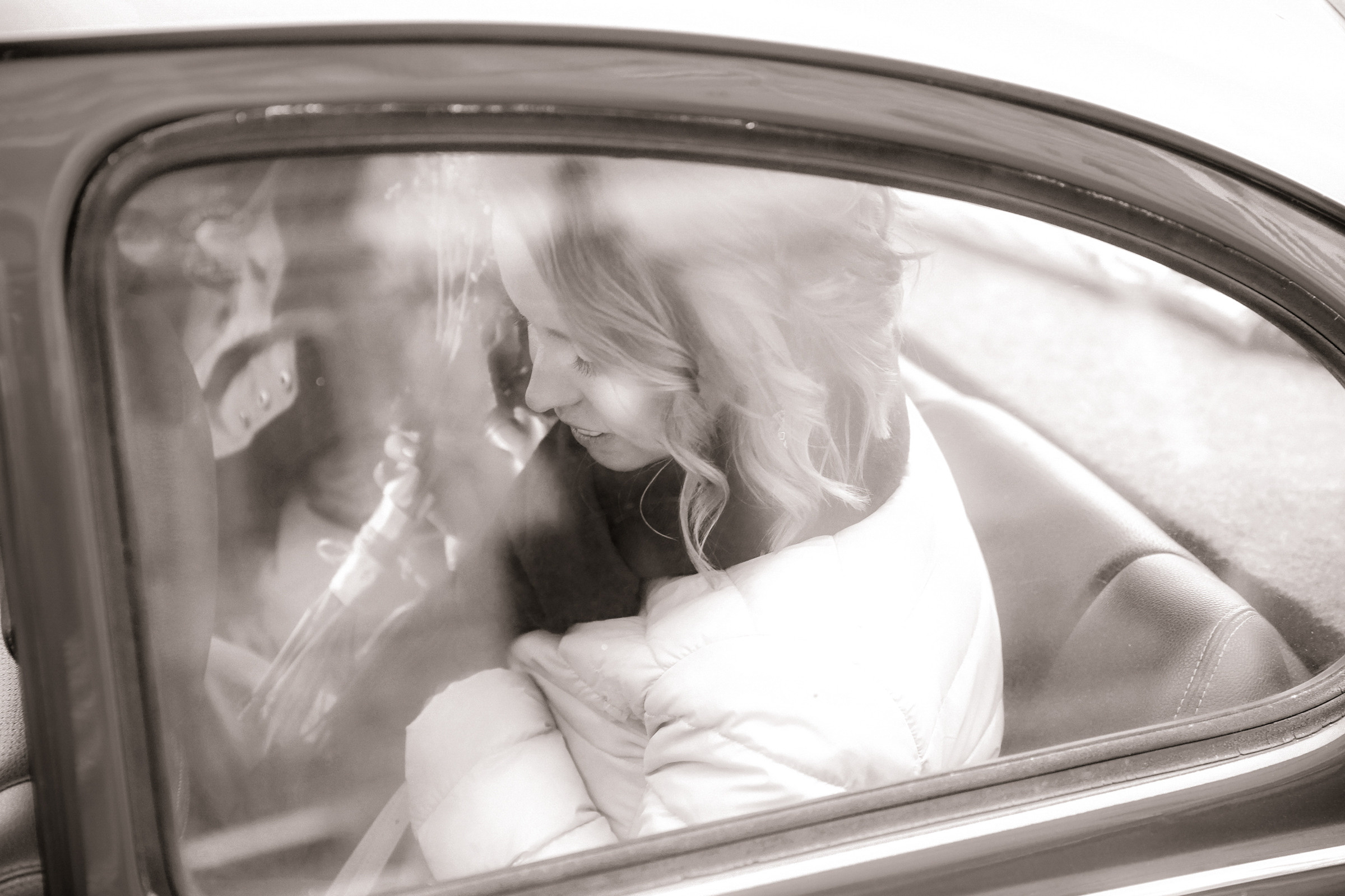 Свадьба с прогулкой по набережной. Фотограф женский и мужской портрет Санкт-Петербург