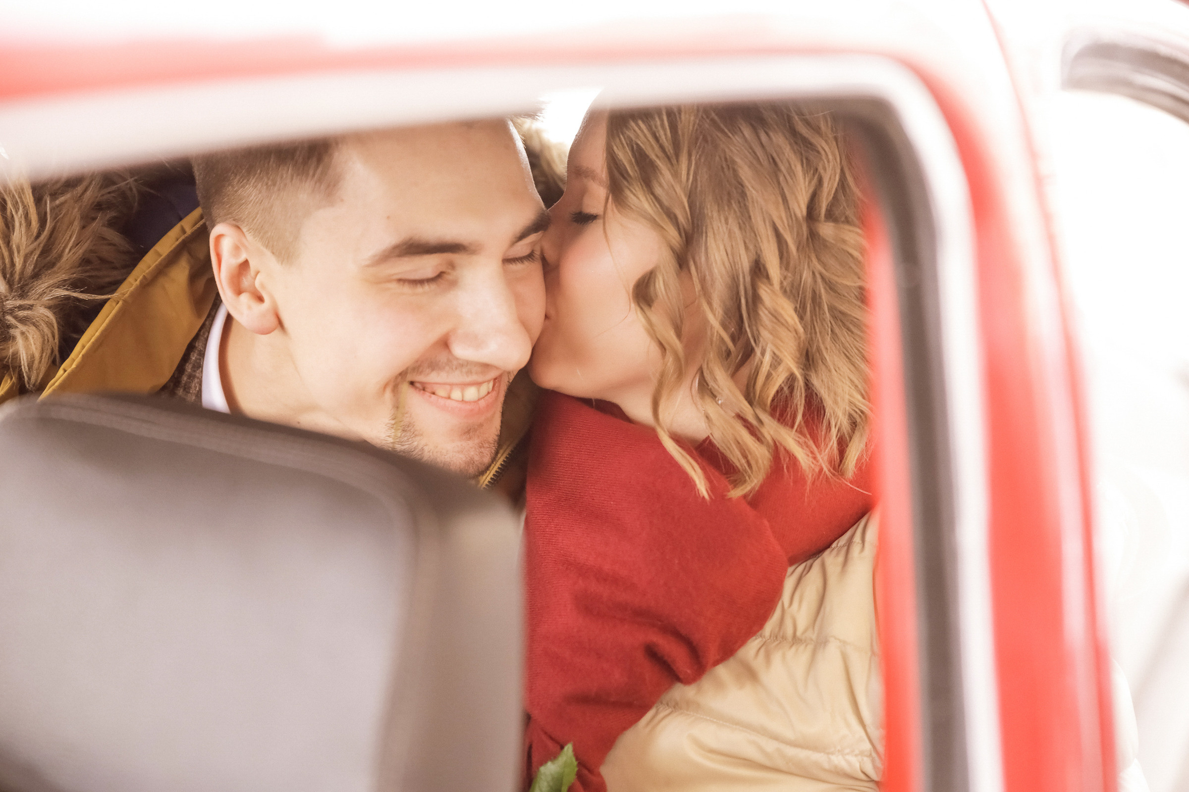 Свадьба с прогулкой по набережной. Фотограф женский и мужской портрет Санкт-Петербург