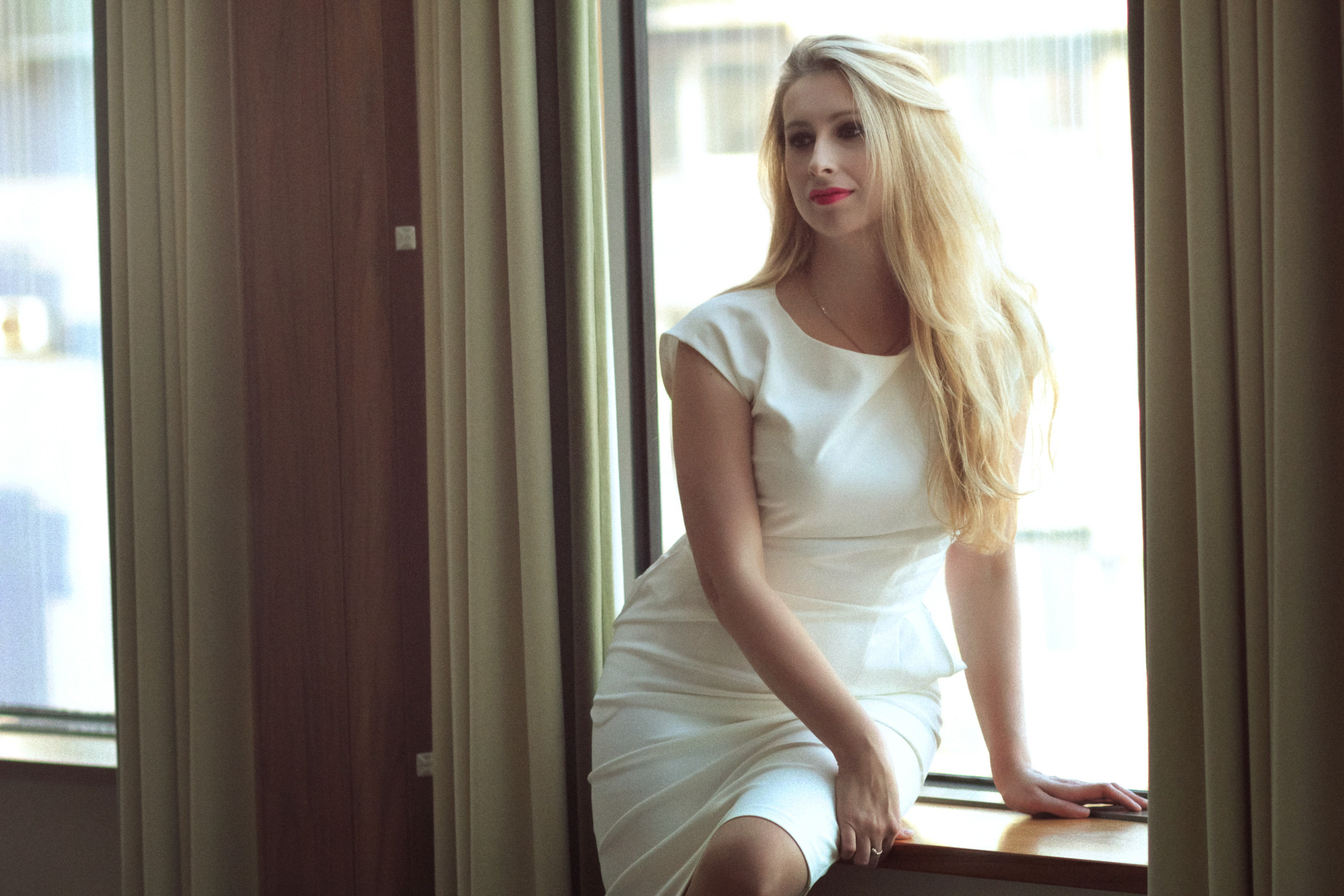 Фотосессия в офисе. Фотограф женский и мужской портрет Санкт-Петербург