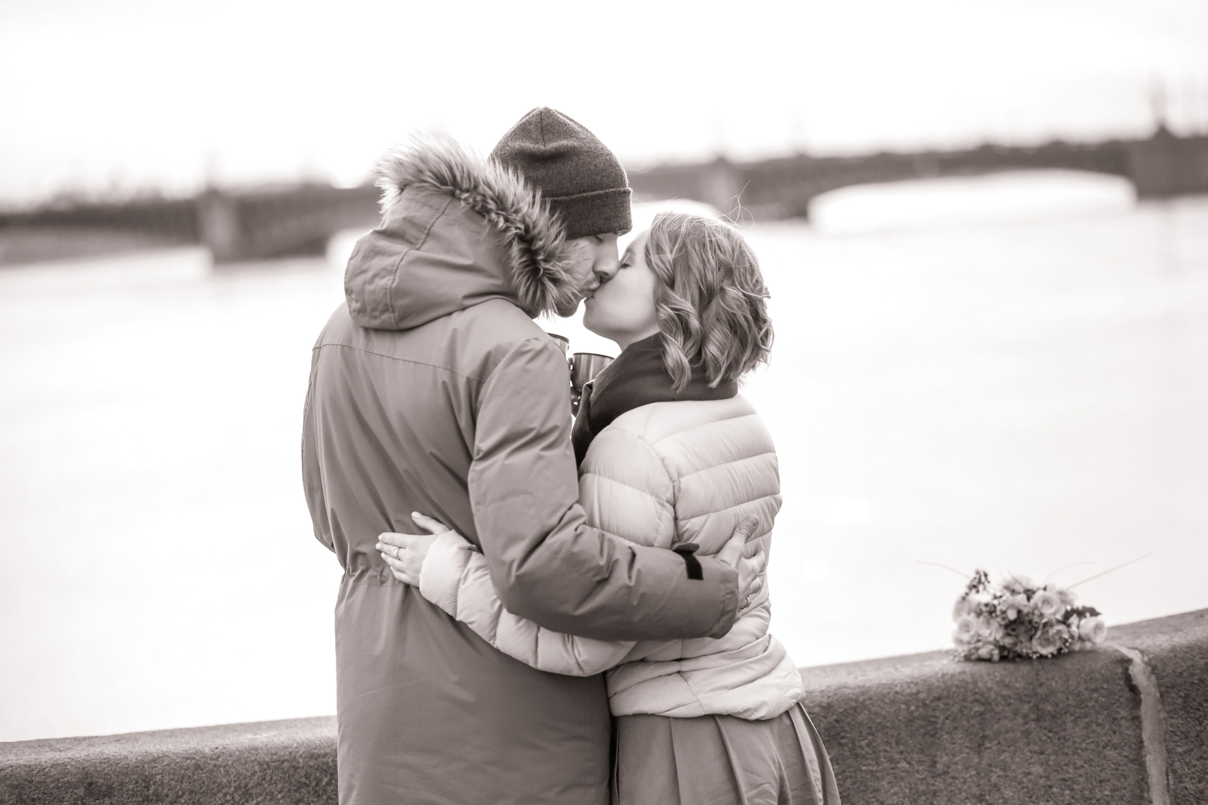 Свадьба с прогулкой по набережной. Фотограф женский и мужской портрет Санкт-Петербург