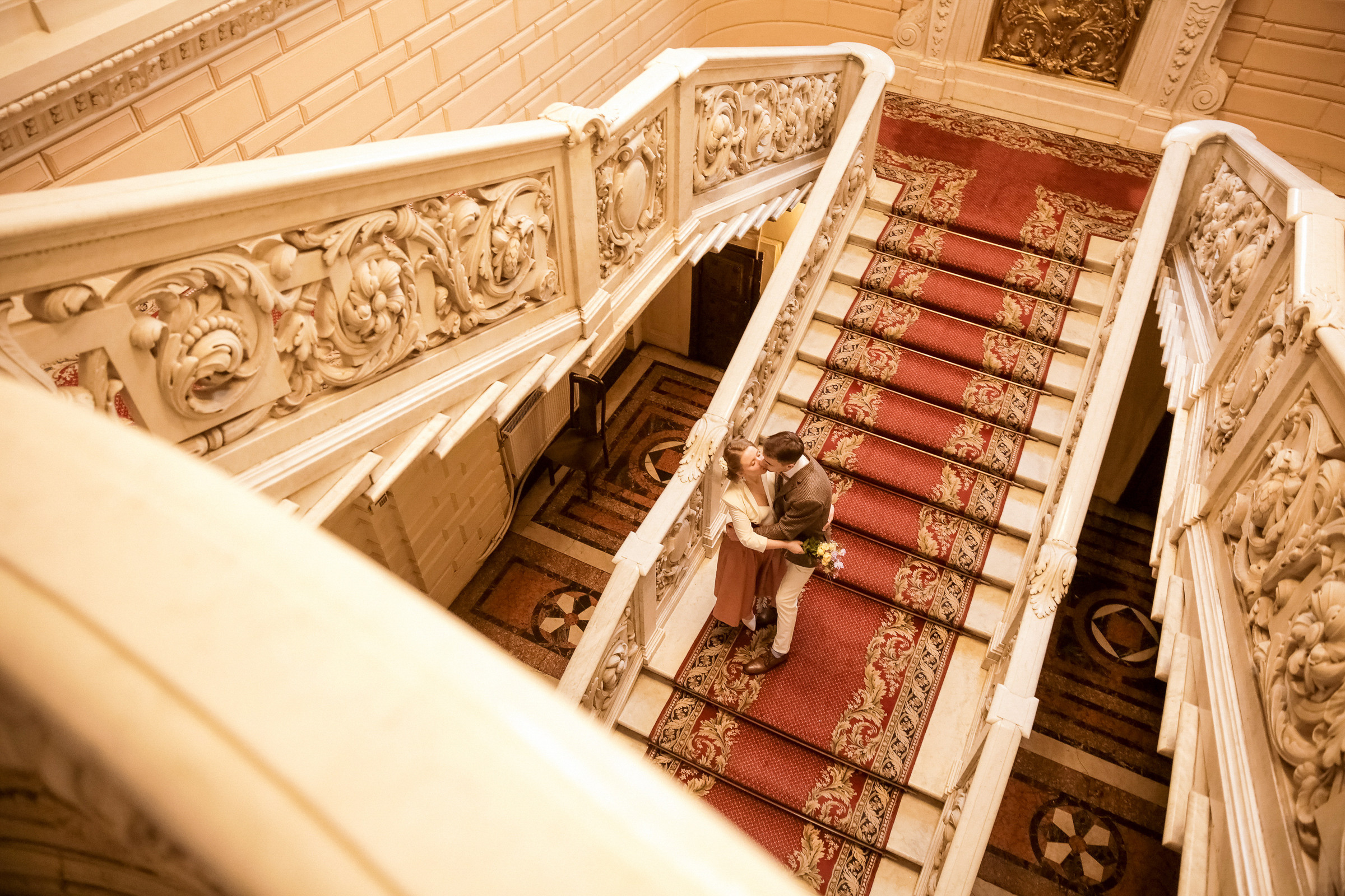 Свадьба с прогулкой по набережной. Фотограф женский и мужской портрет Санкт-Петербург