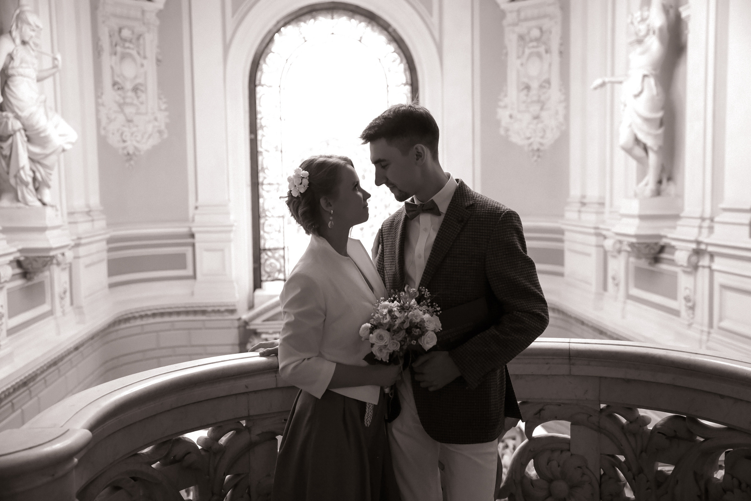 Свадьба с прогулкой по набережной. Фотограф женский и мужской портрет Санкт-Петербург