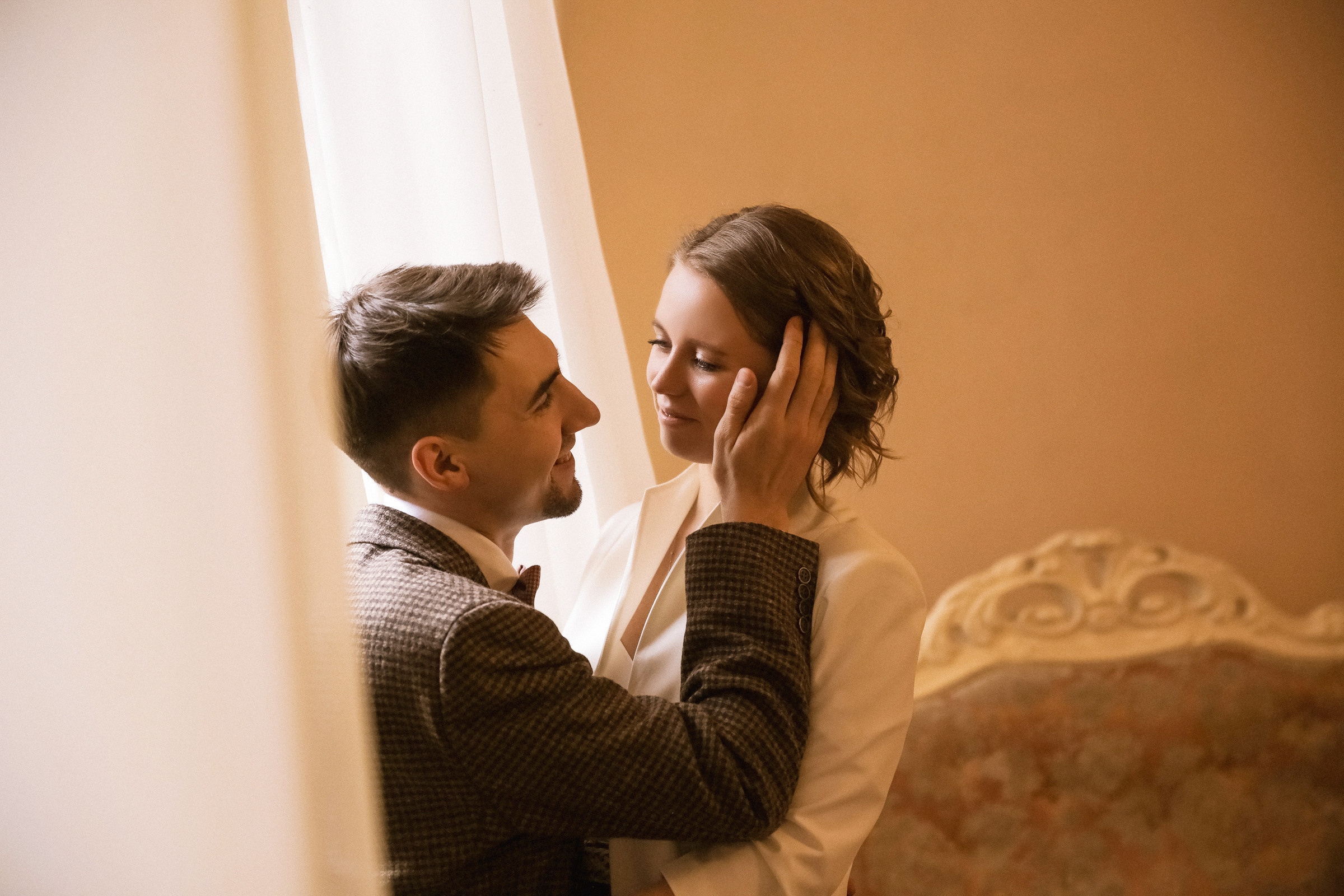 Свадьба с прогулкой по набережной. Фотограф женский и мужской портрет Санкт-Петербург